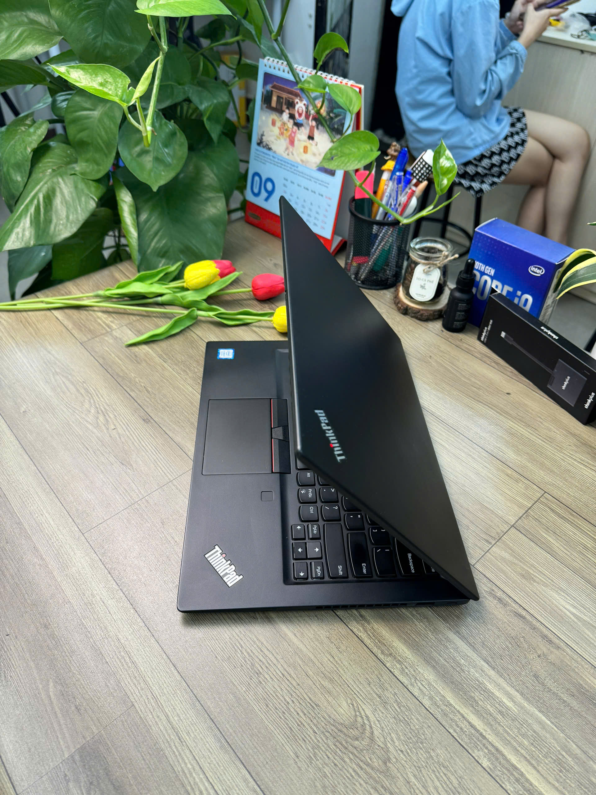 Thinkpad T490S