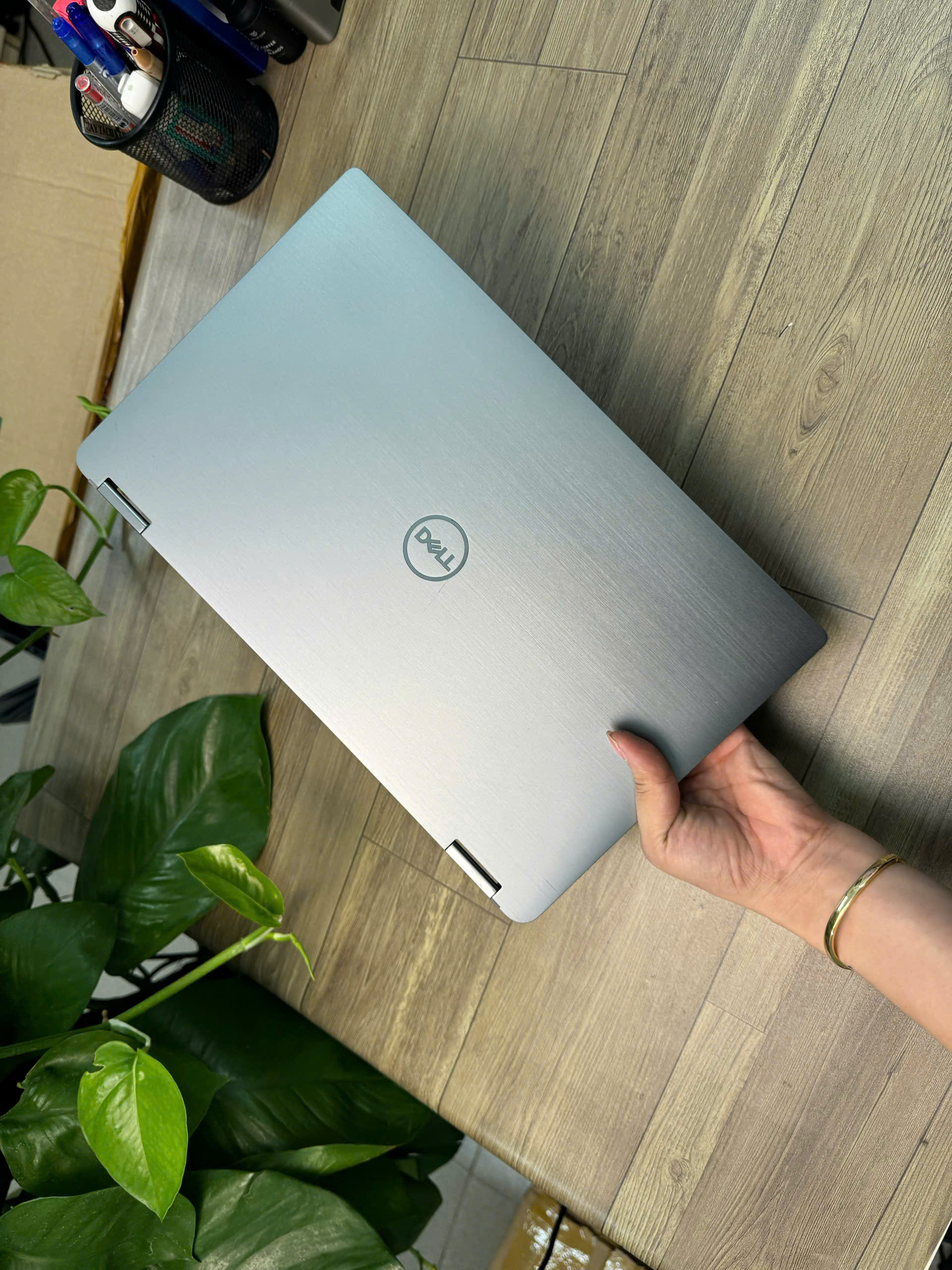 Dell Latitude 7400 bản 2 in 1