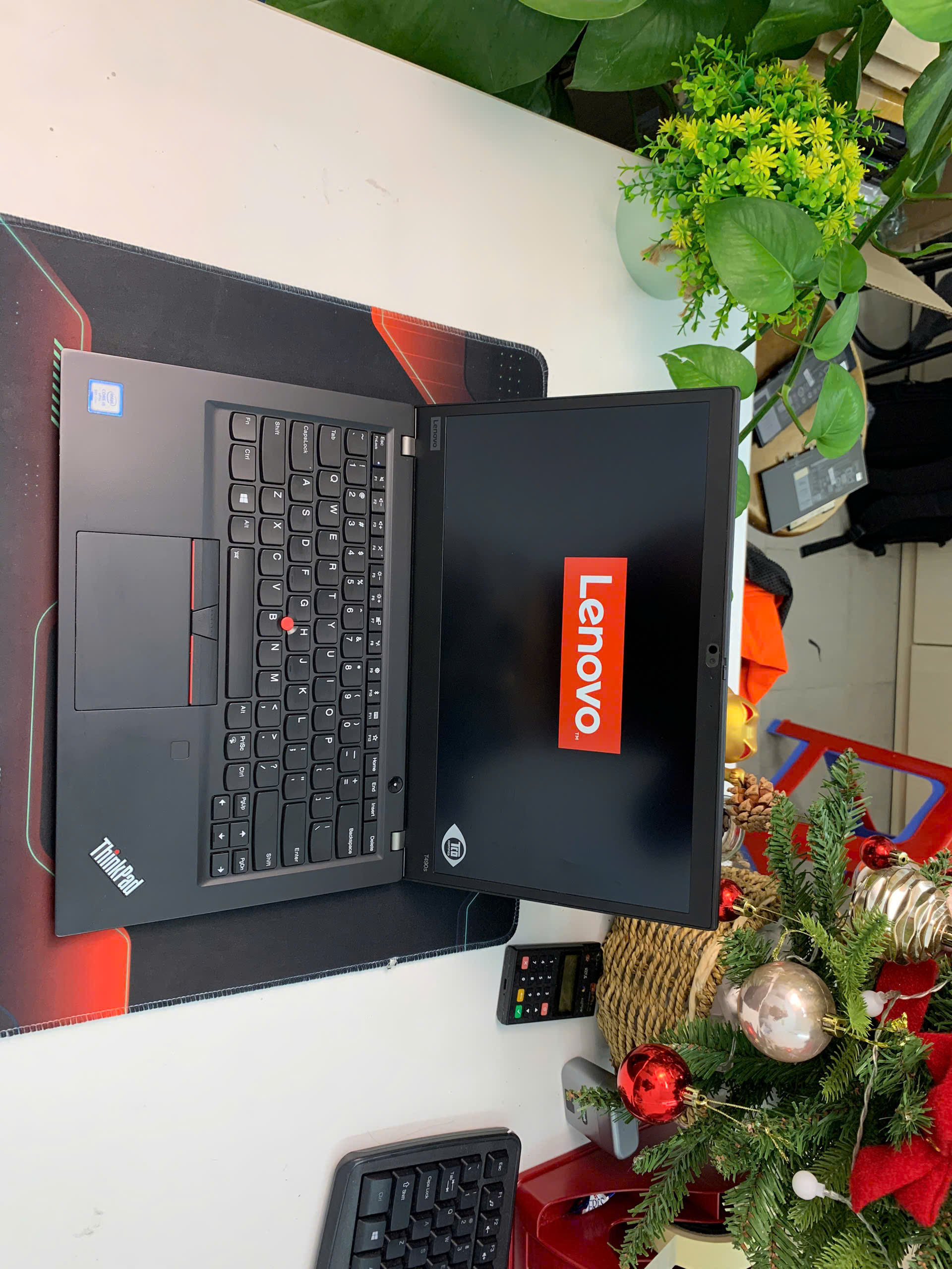 Thinkpad T490s