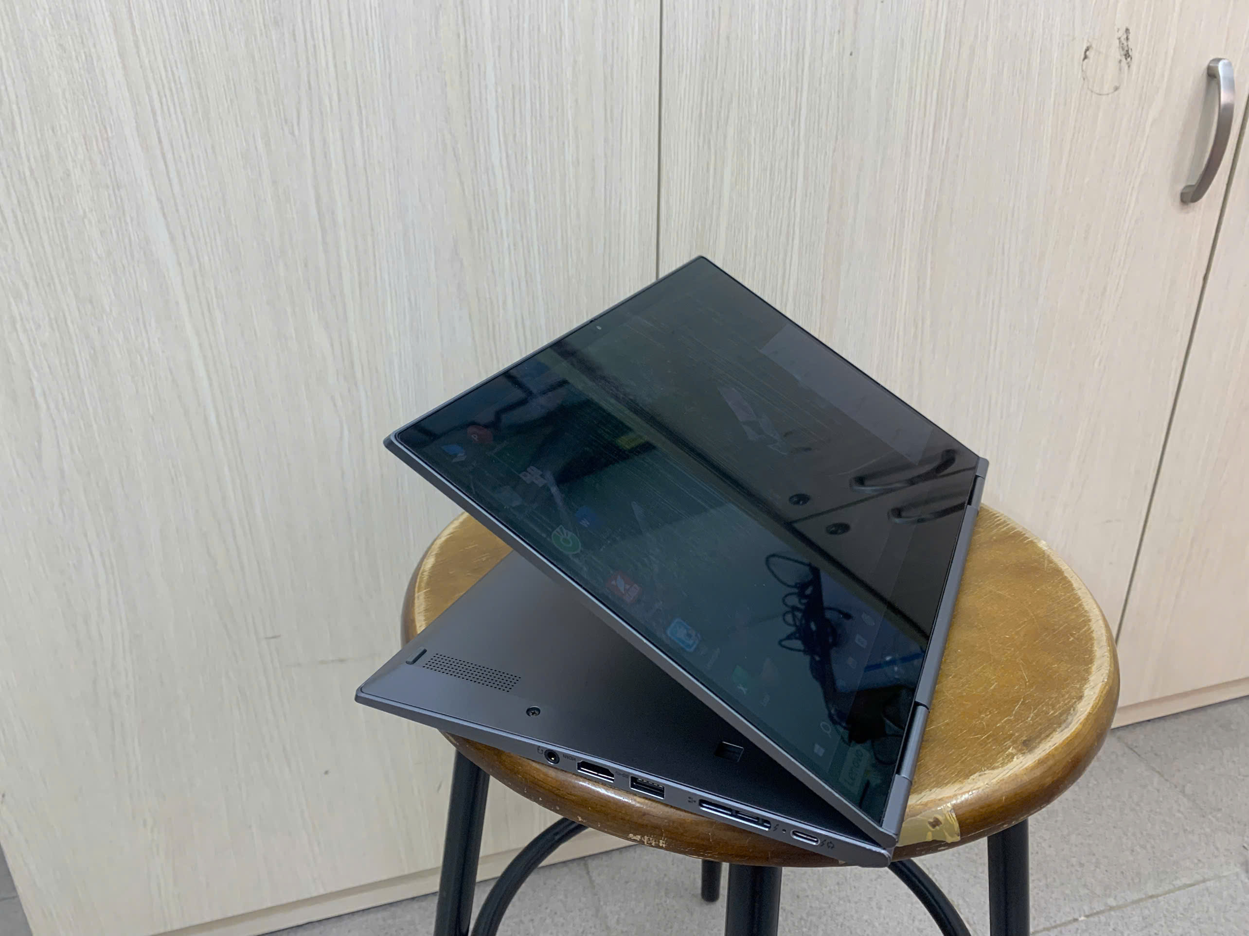 Thinkpad X1 Yoga Gen 4 Không Kèm Bút