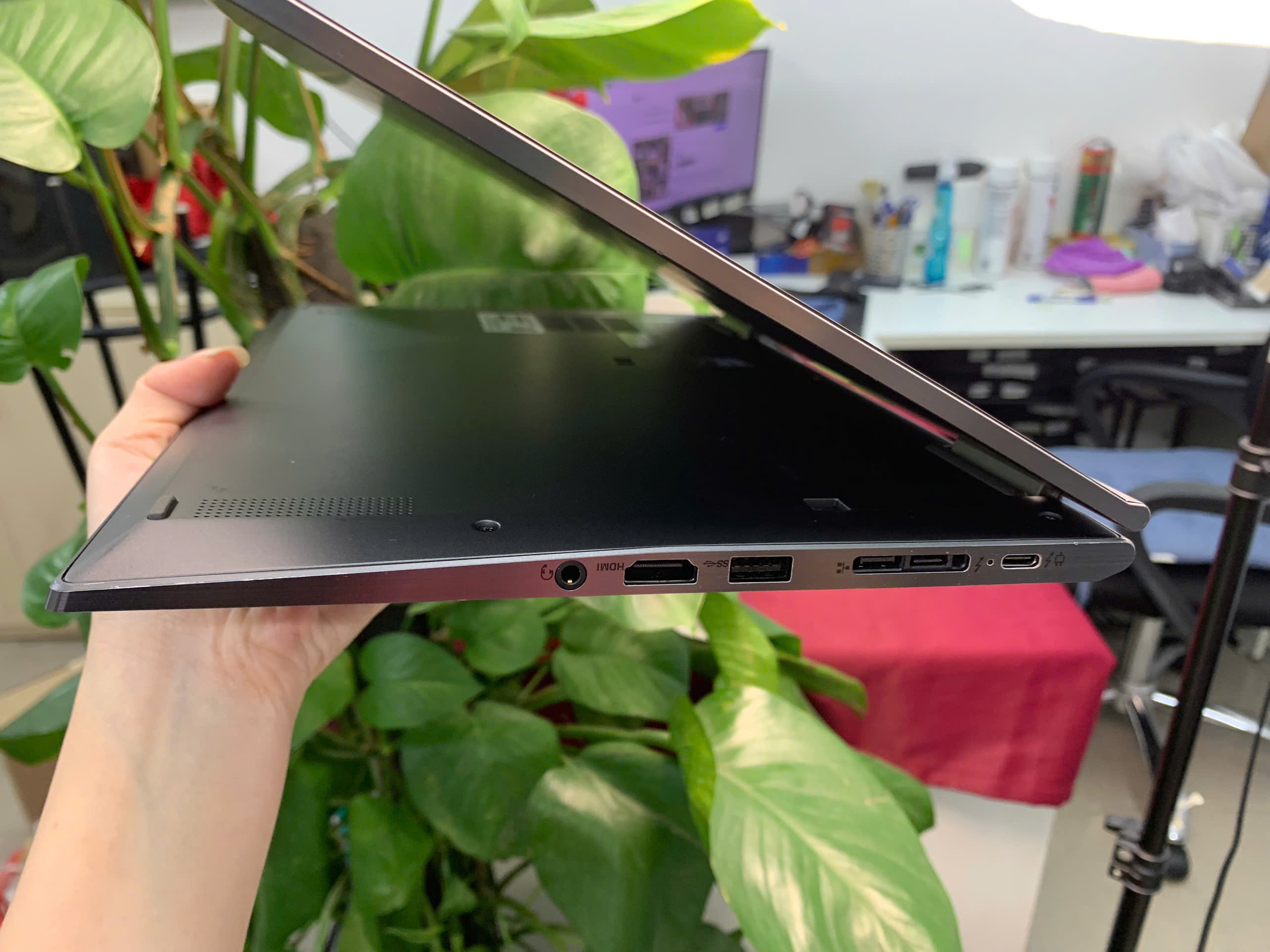 Thinkpad X1 Yoga Gen 4 KÈM BÚT