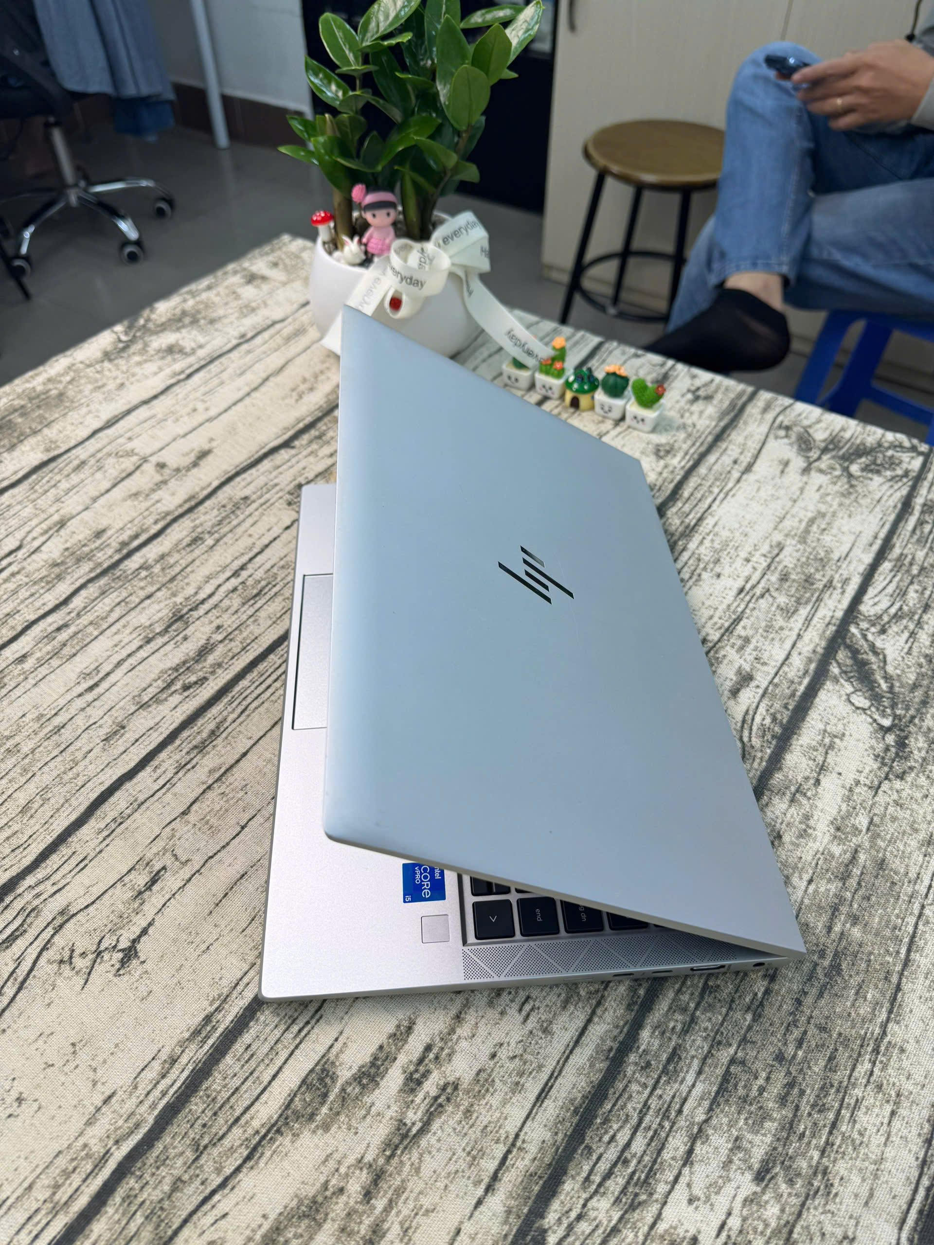 HP Elitebook 840 G8