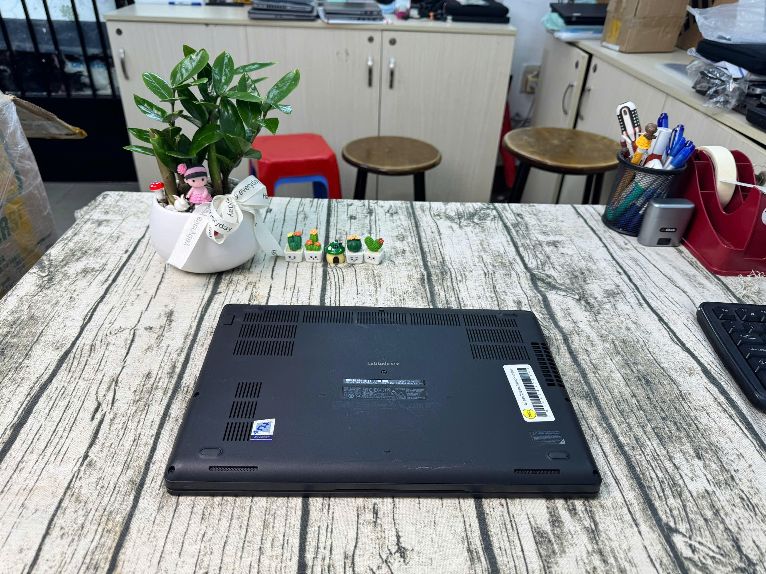 Dell Latitude 5401