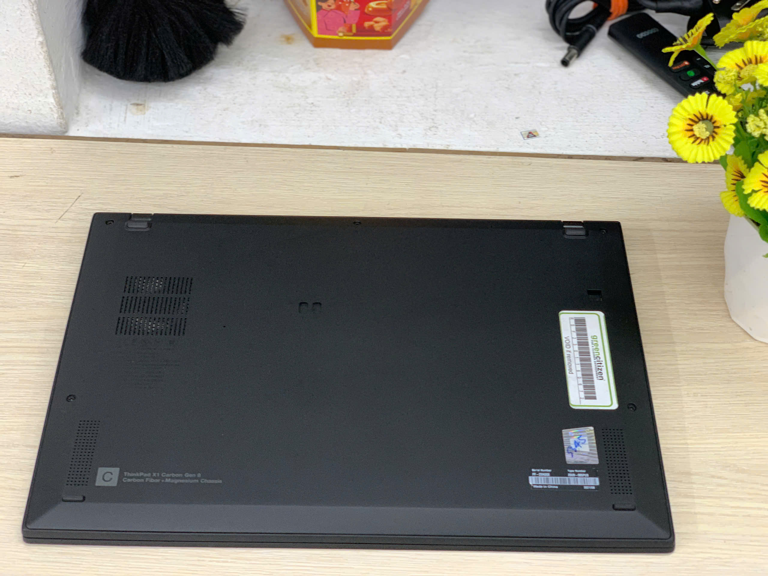 Thinkpad X1 Cacbon G8 Vân CARBON