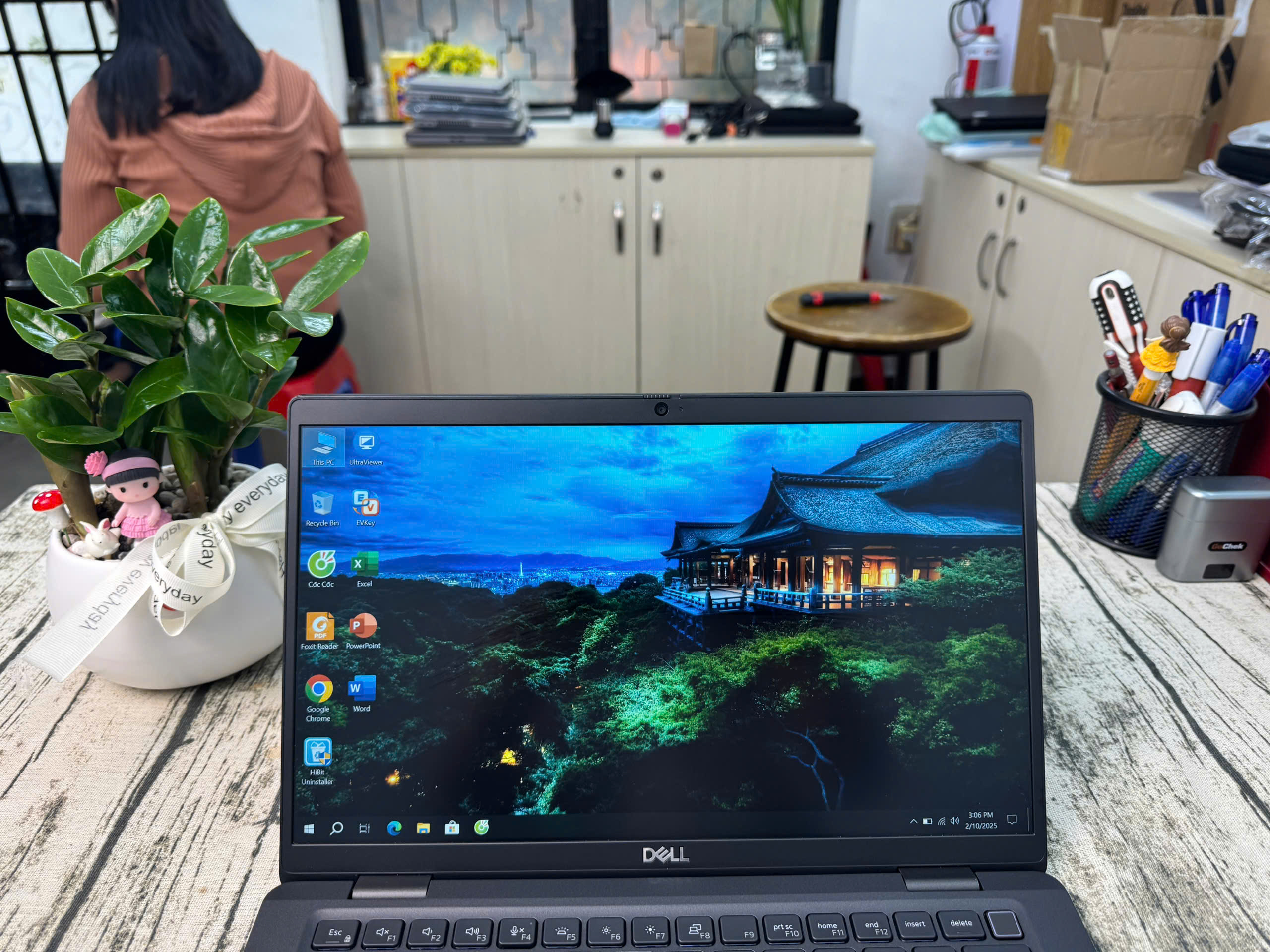 Dell Latitude 7320