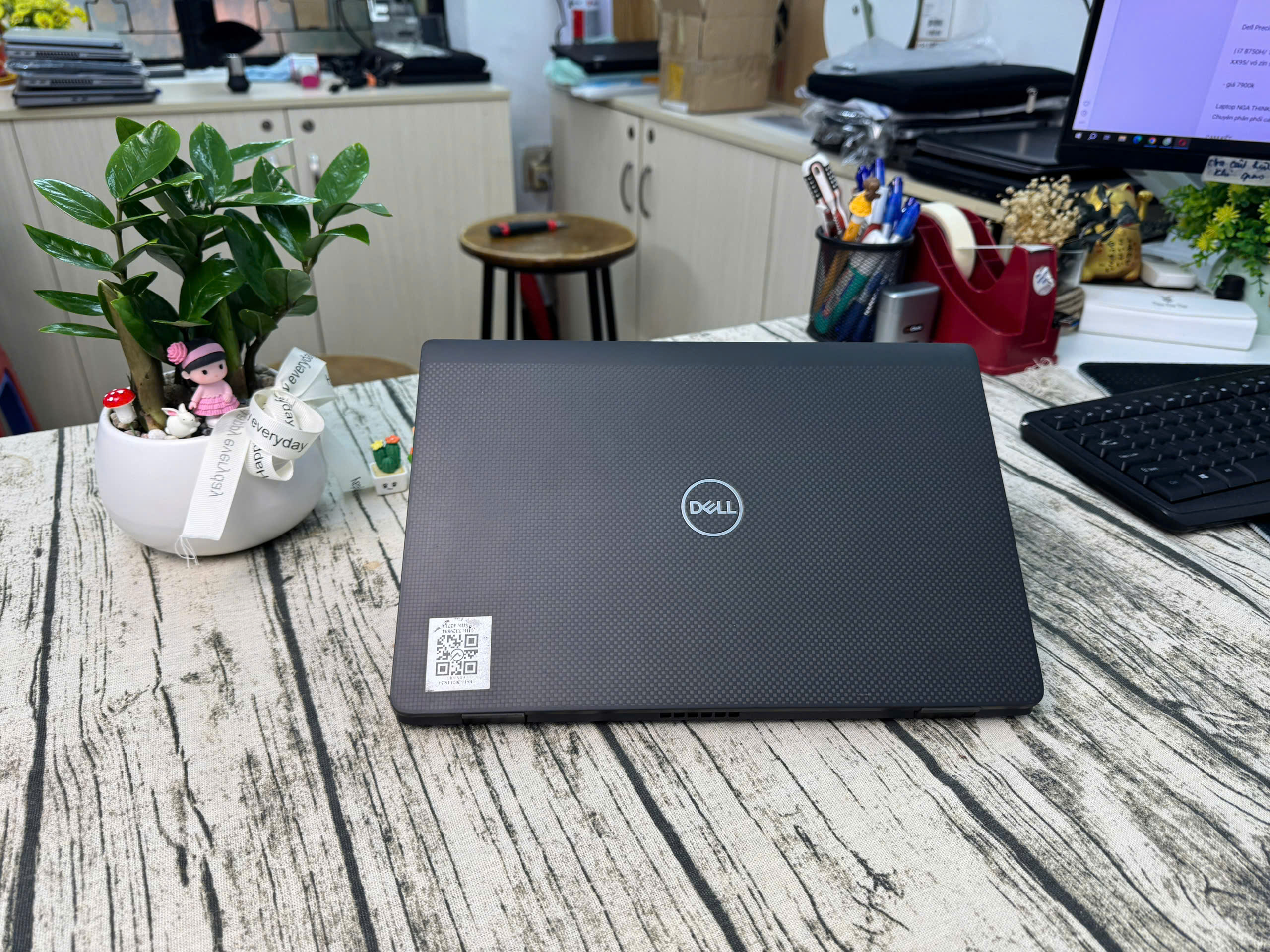 Dell Latitude 7320