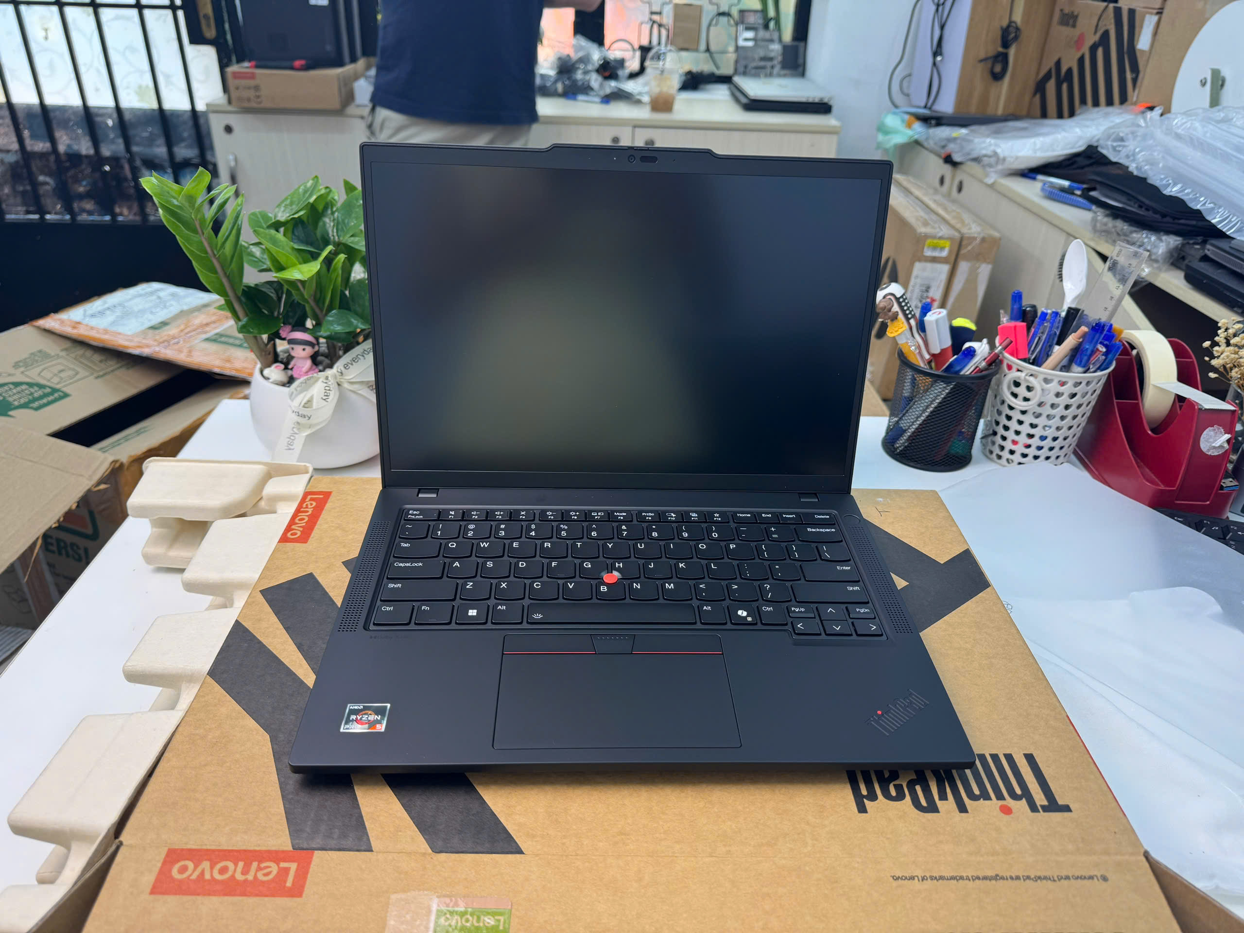 Thinkpad P14s G5 ( 2 slot RAM) -