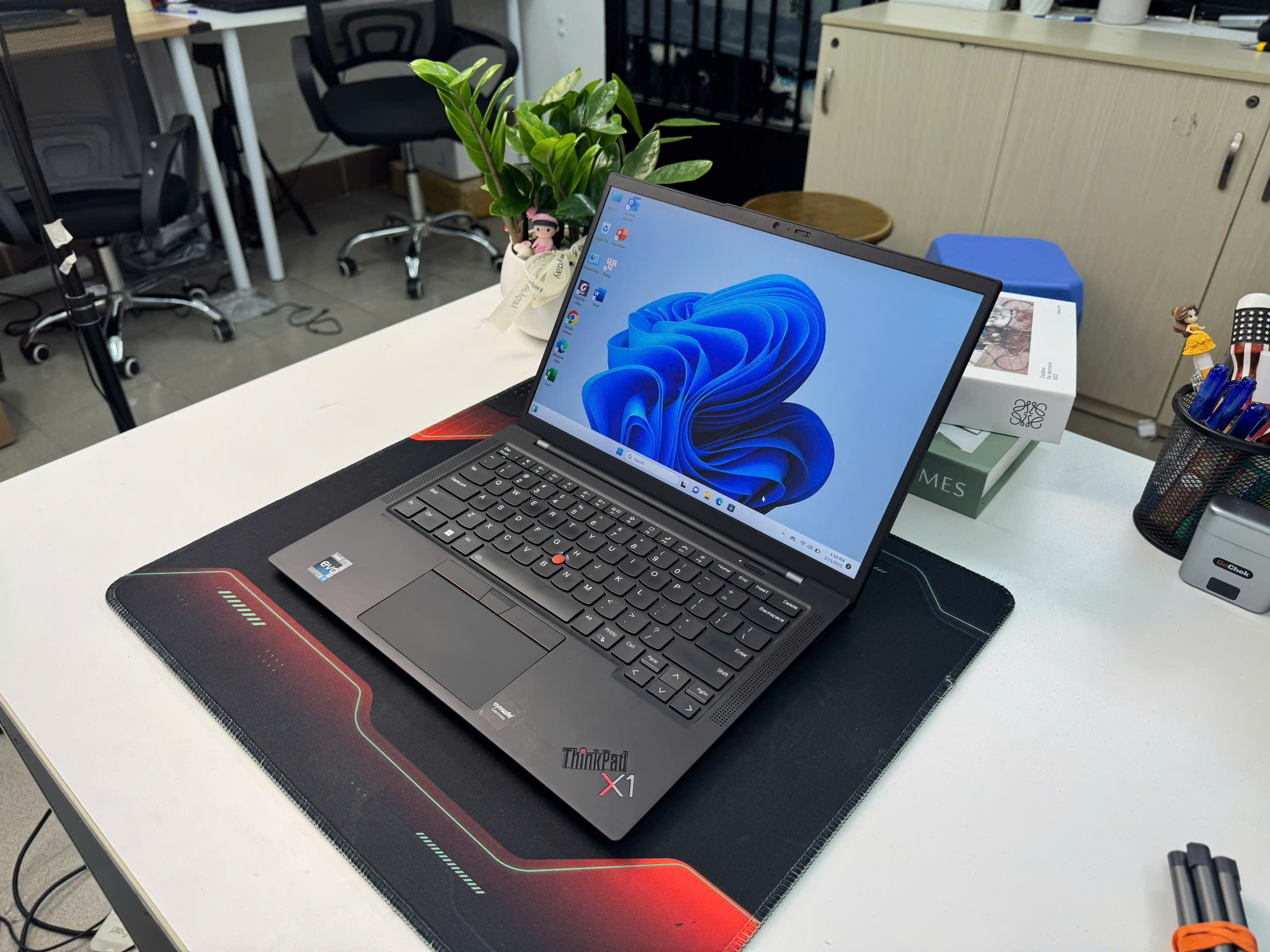 Thinkpad X1 Carbon Gen 10