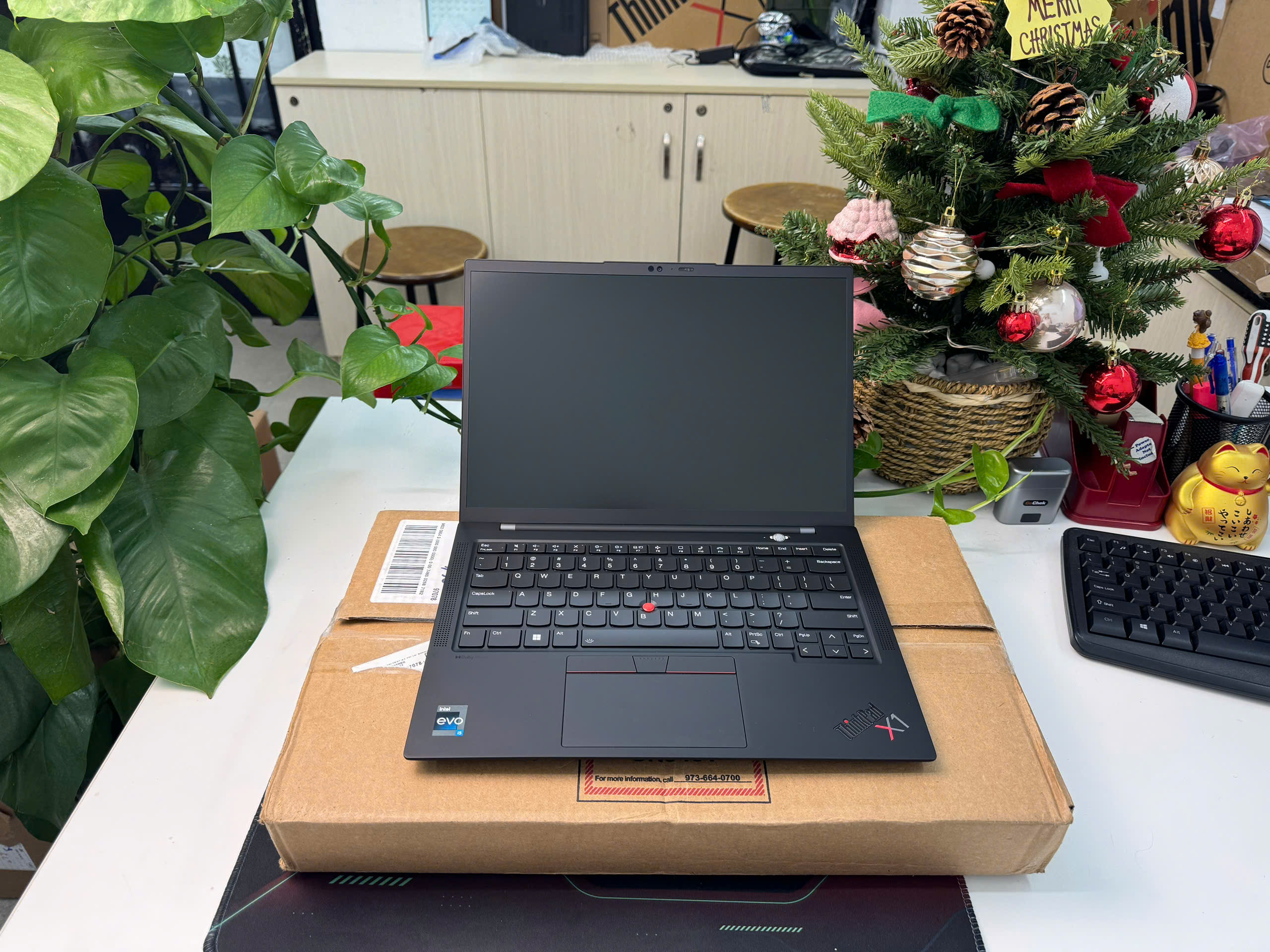 Thinkpad X1 Carbon Gen 11 - BH US 10.2025