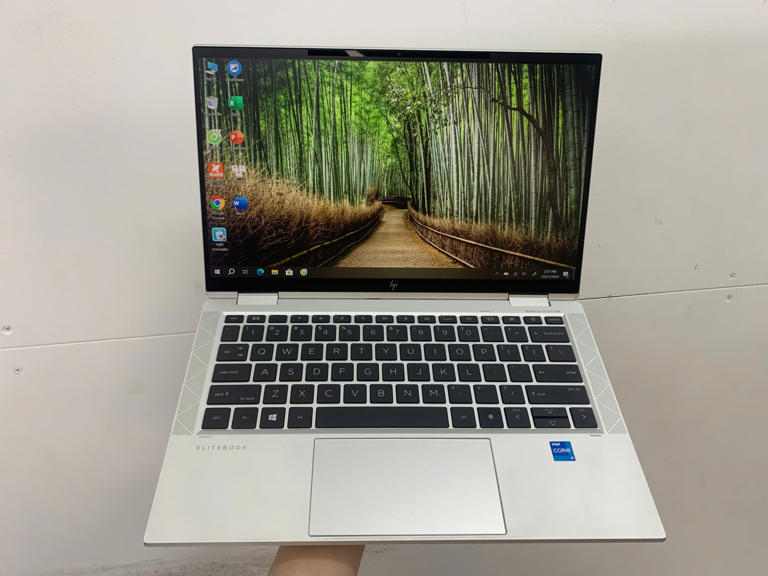 HP Elitebook x360 1030 G8