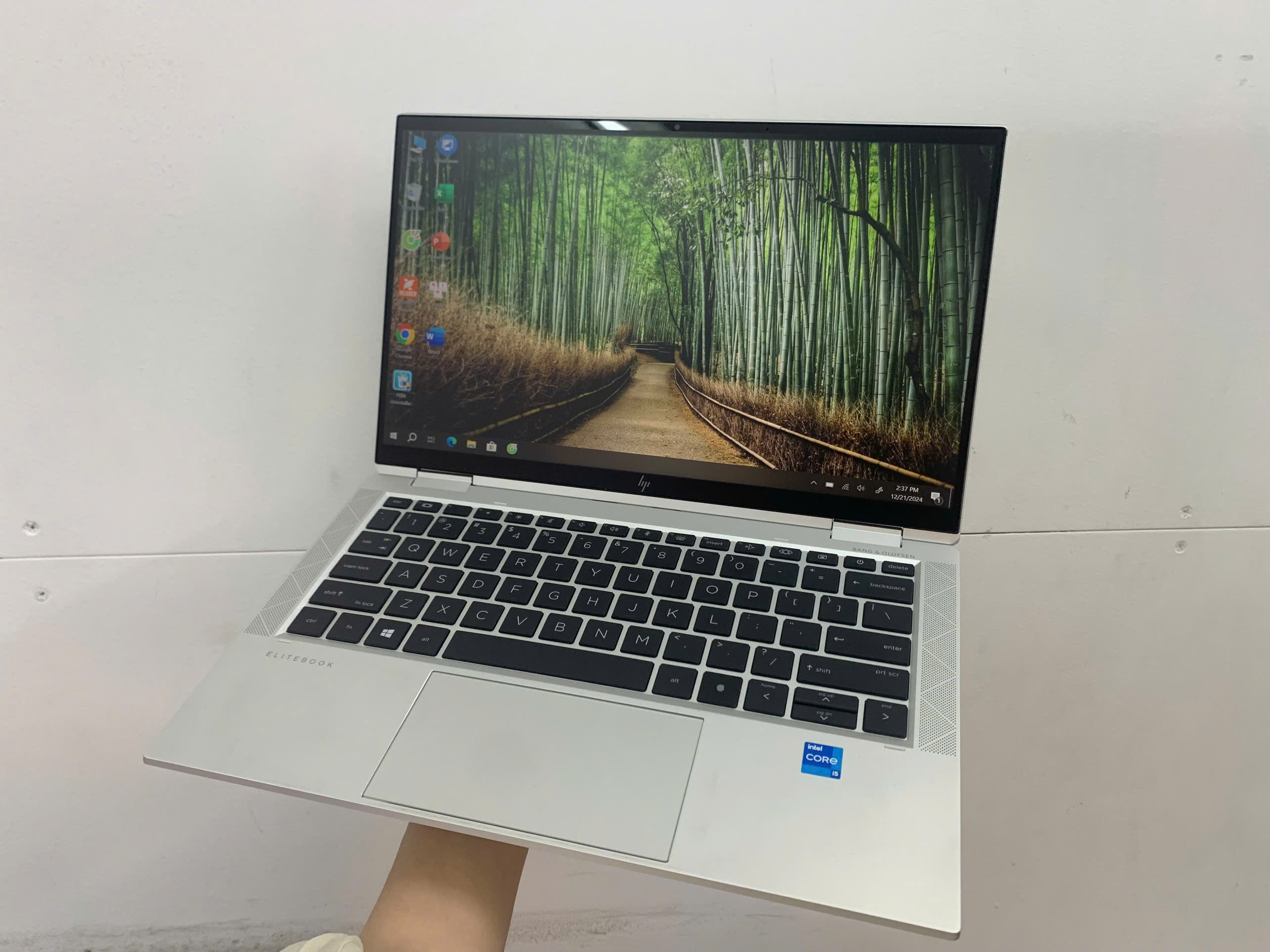 HP Elitebook x360 1030 G8