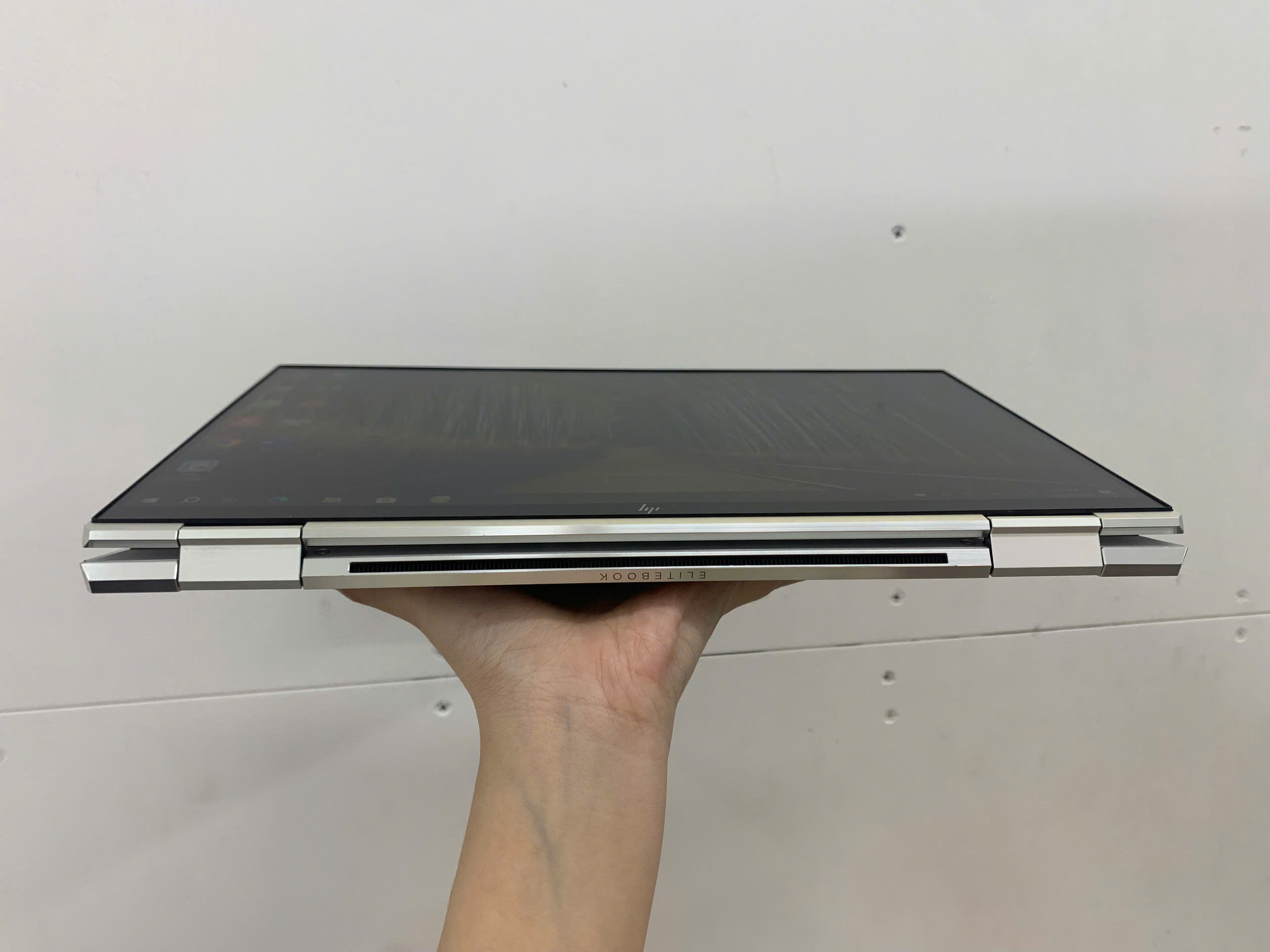 HP Elitebook x360 1030 G8