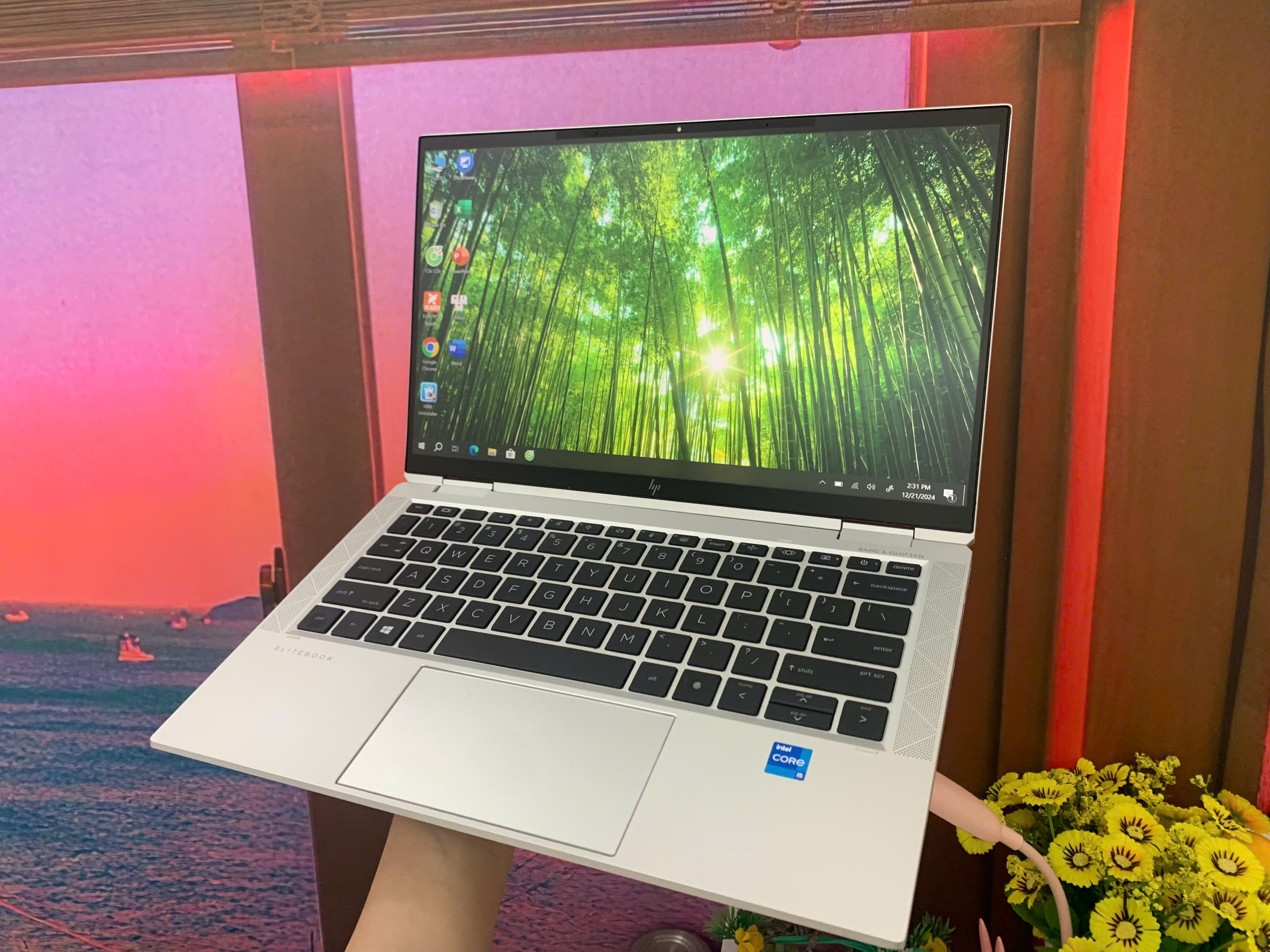 HP Elitebook x360 1030 G8