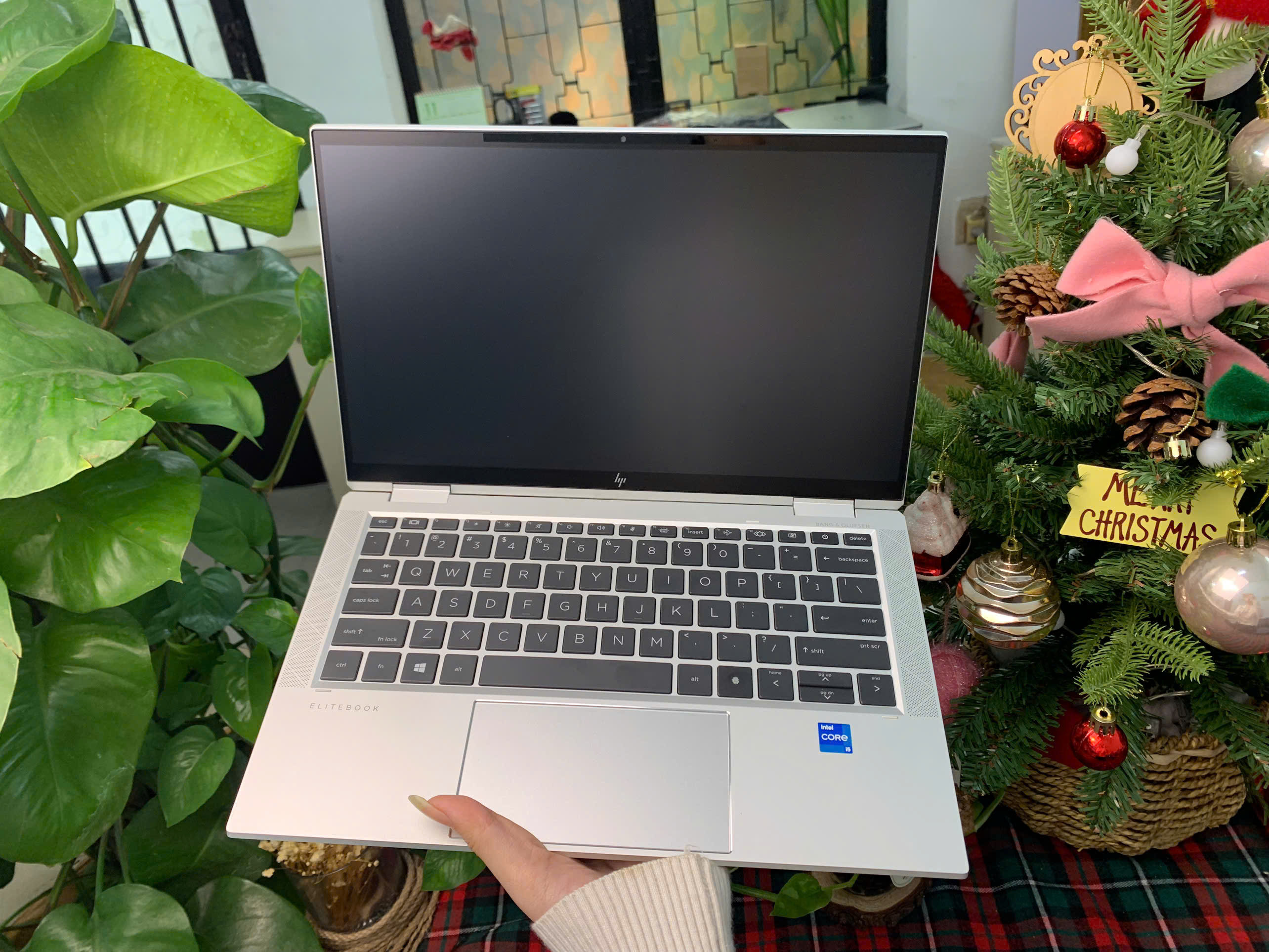 HP Elitebook x360 1030 G8