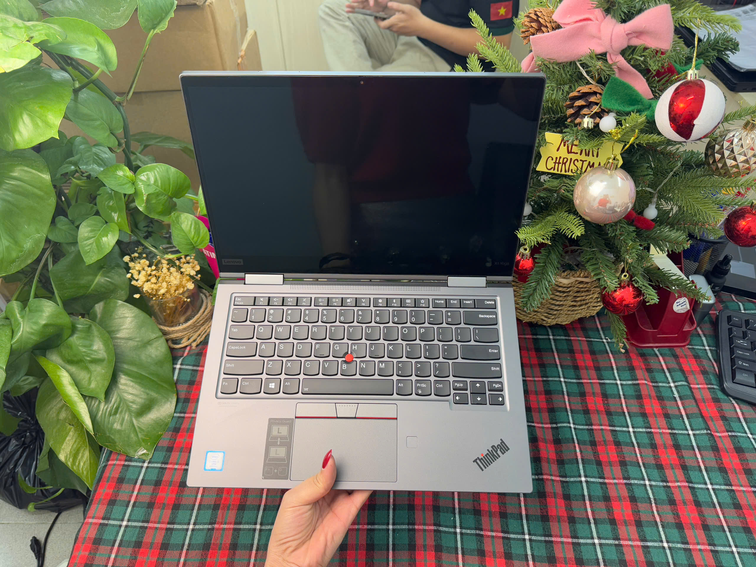 Thinkpad X1 Yoga Gen 4 KÈM BÚT