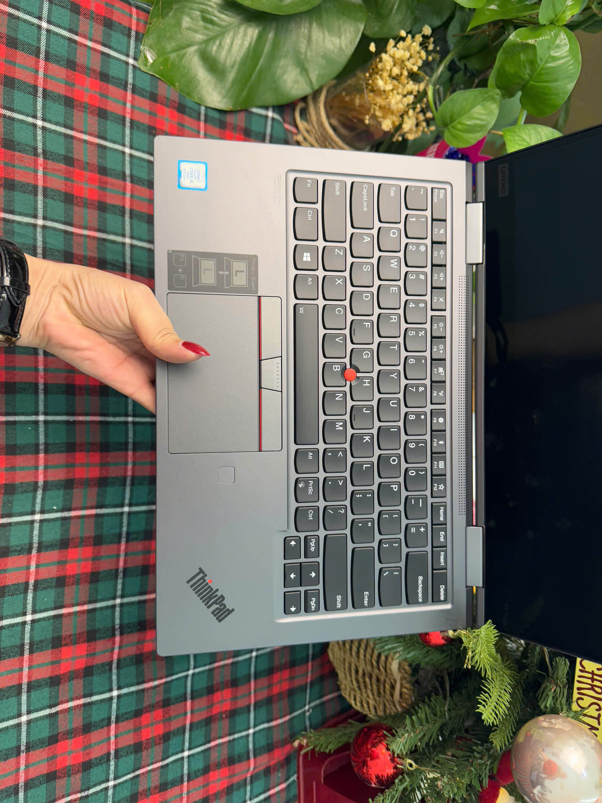 Thinkpad X1 Yoga Gen 4 KÈM BÚT