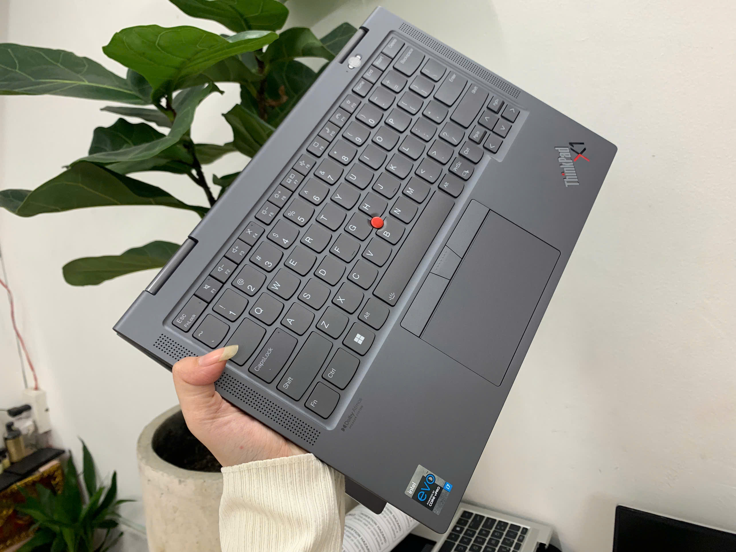 Thinkpad X1 Yoga Gen 6 KÈM PEN - BH US 12.2025