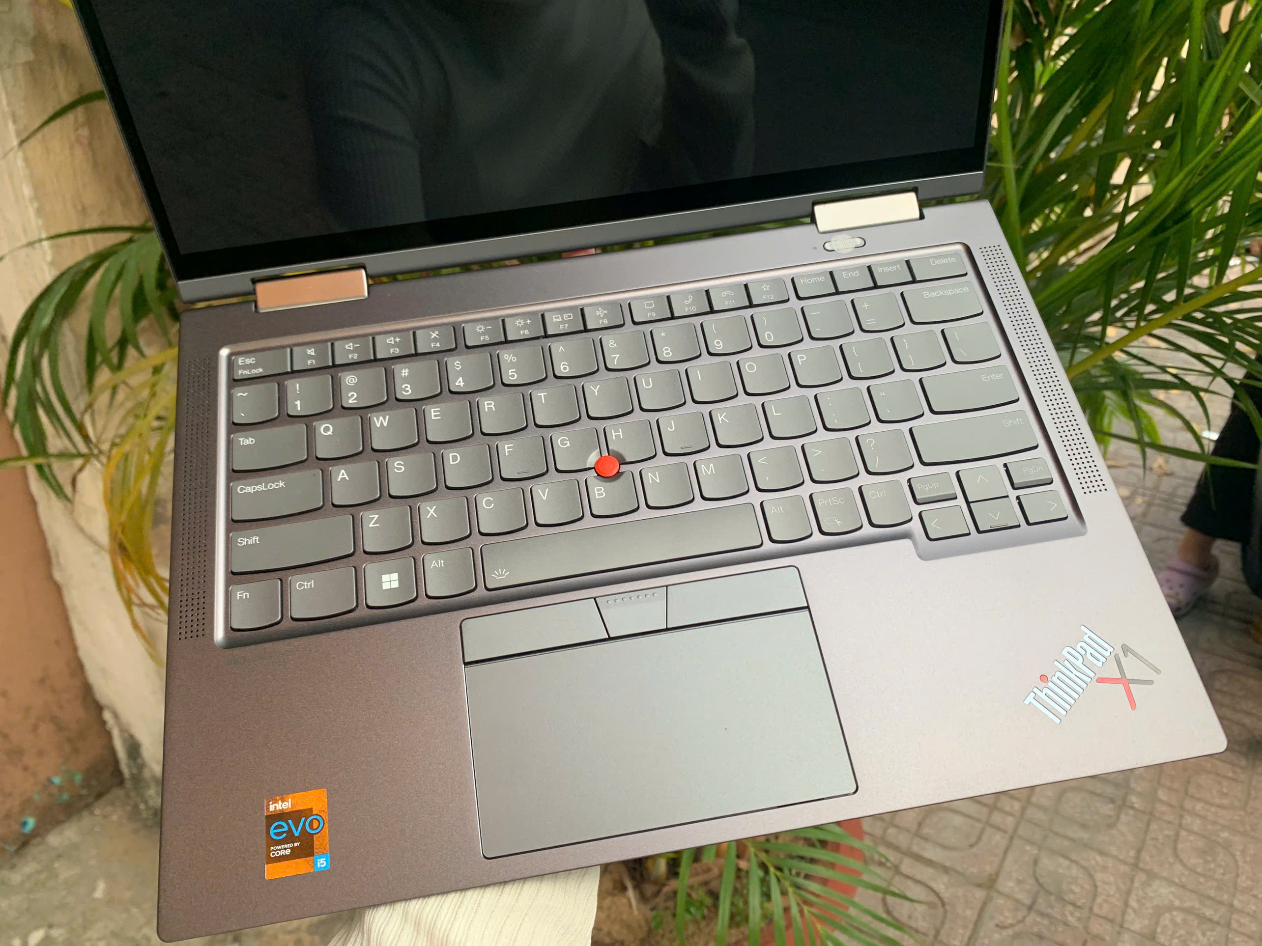 Thinkpad X1 Yoga Gen 6 KÈM PEN - BH US 11.2025