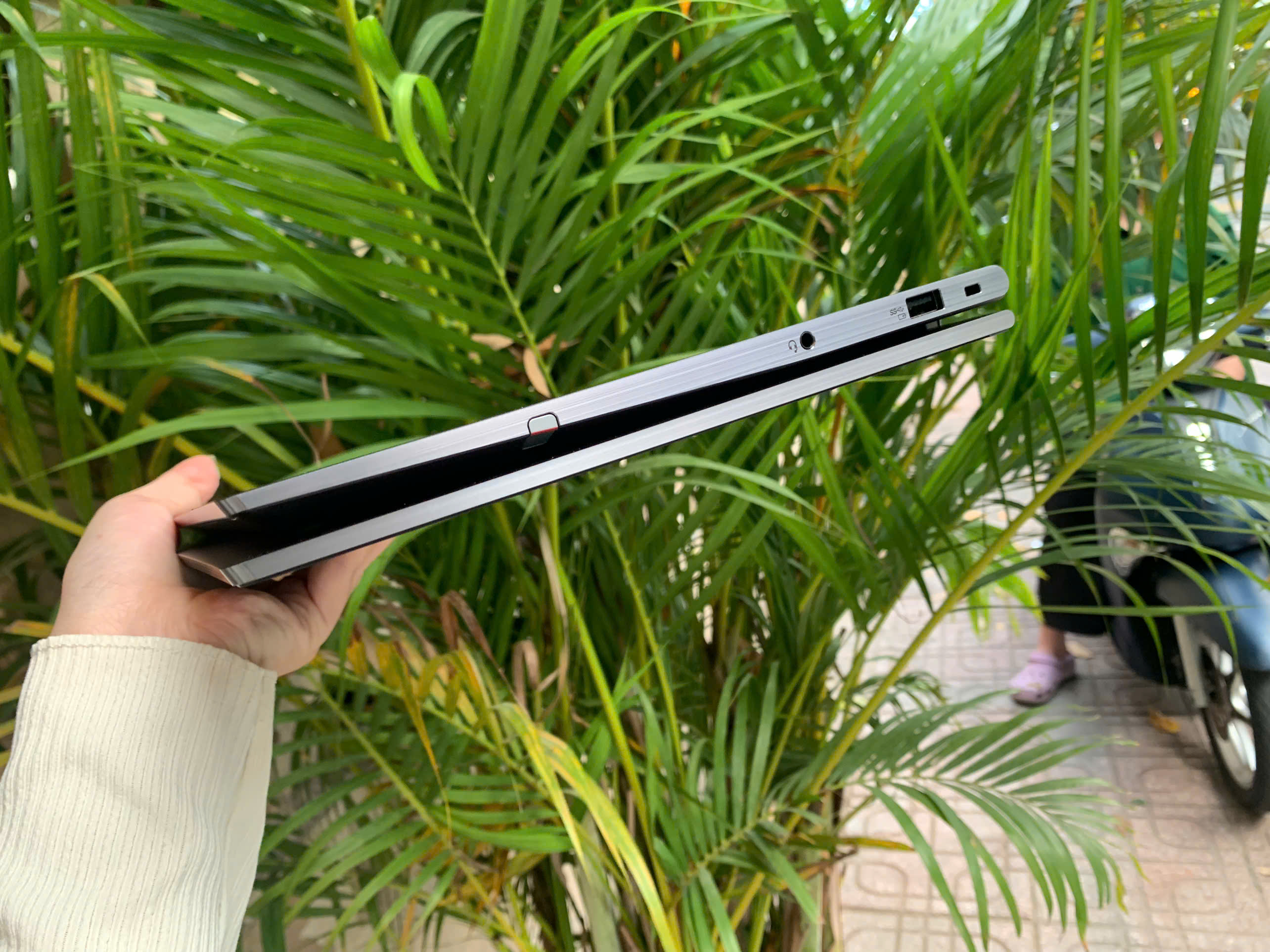 Thinkpad X1 Yoga Gen 6 KÈM PEN - BH US 11.2025