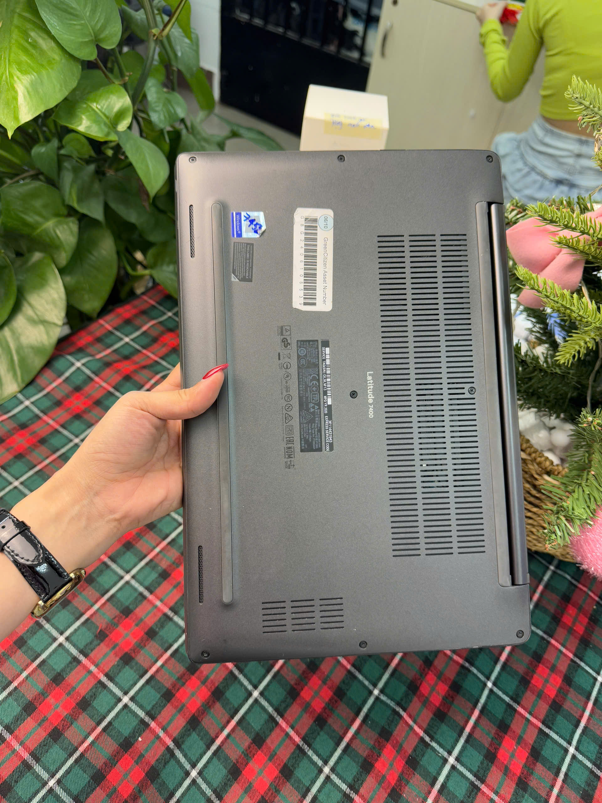 🌻Dell Latitude 7400