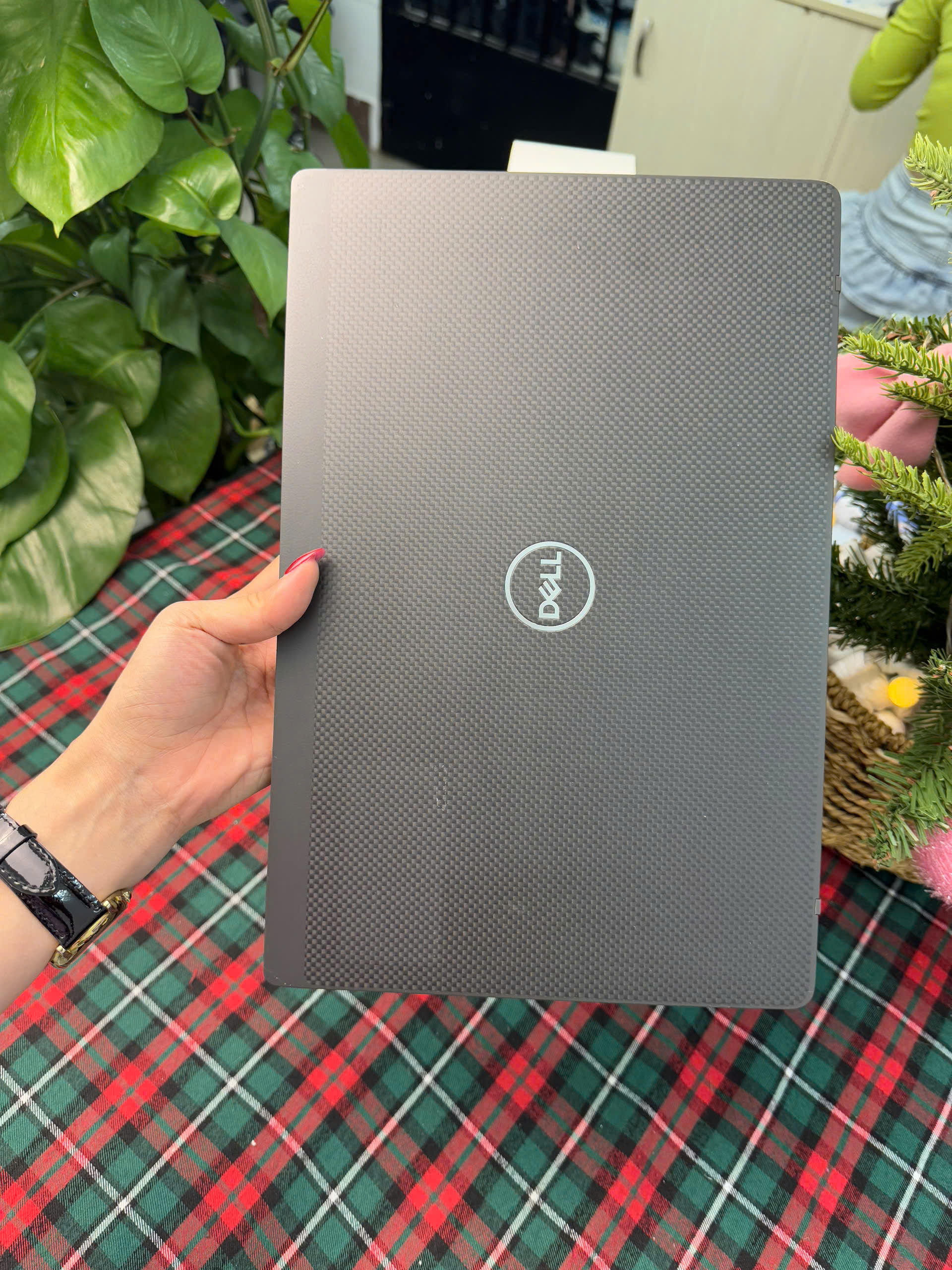 🌻Dell Latitude 7400