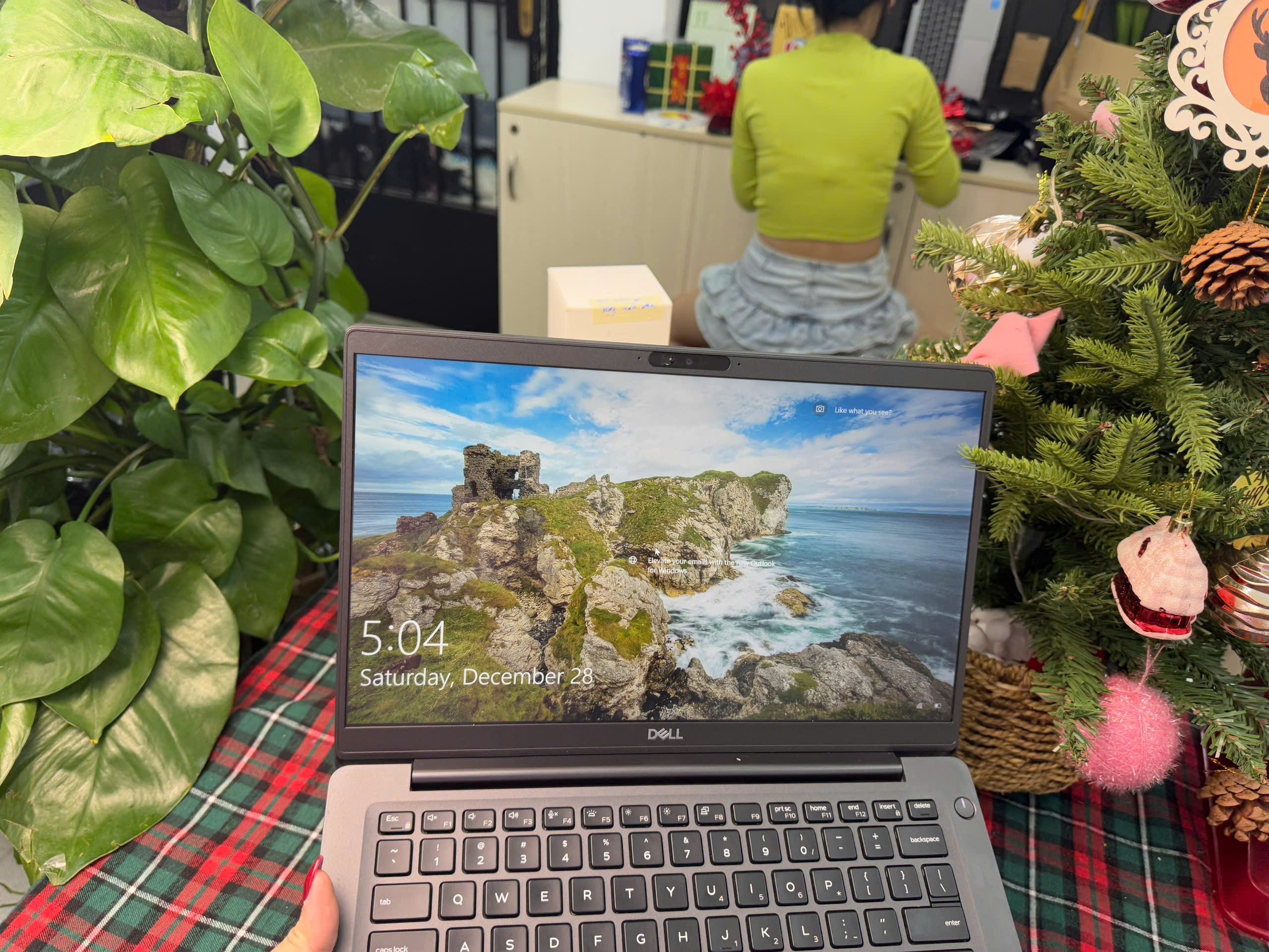 🌻Dell Latitude 7400