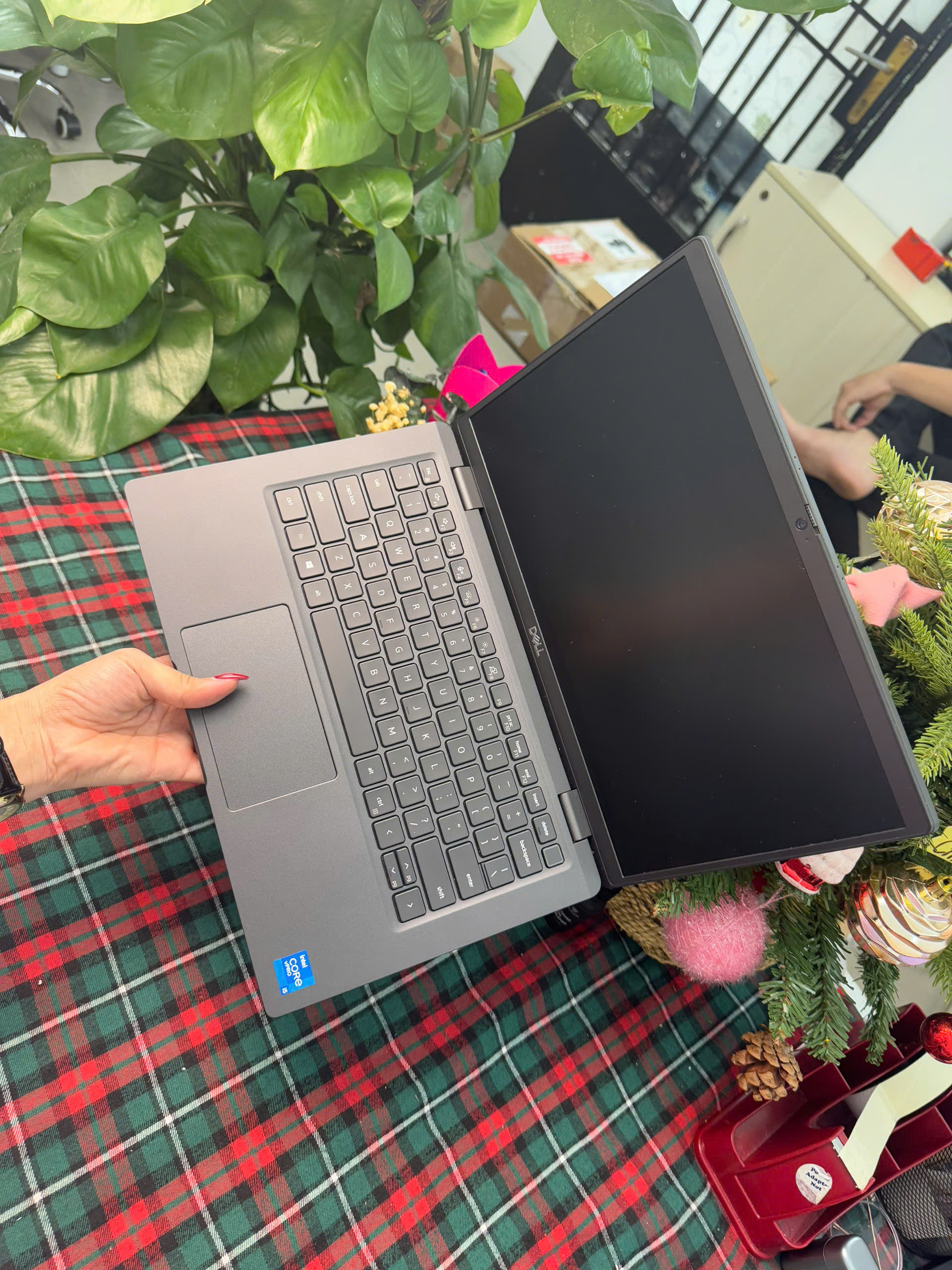 Dell Latitude 7320