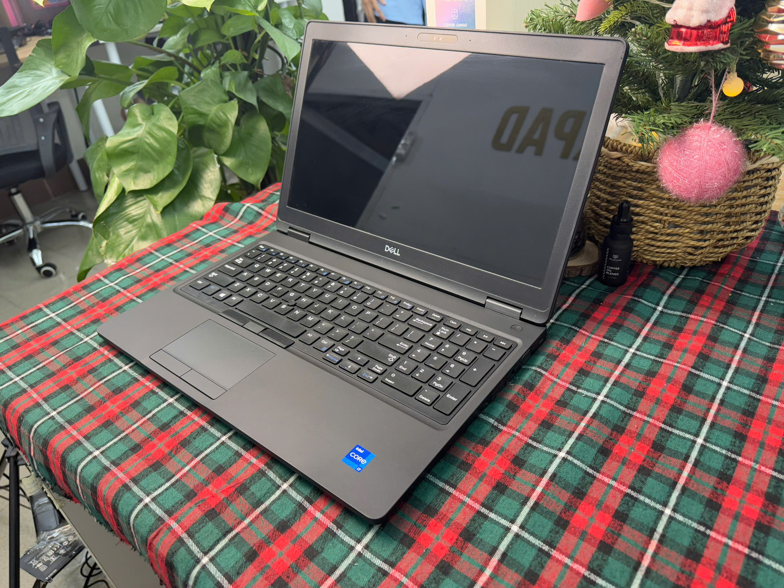 Dell Latitude 5590