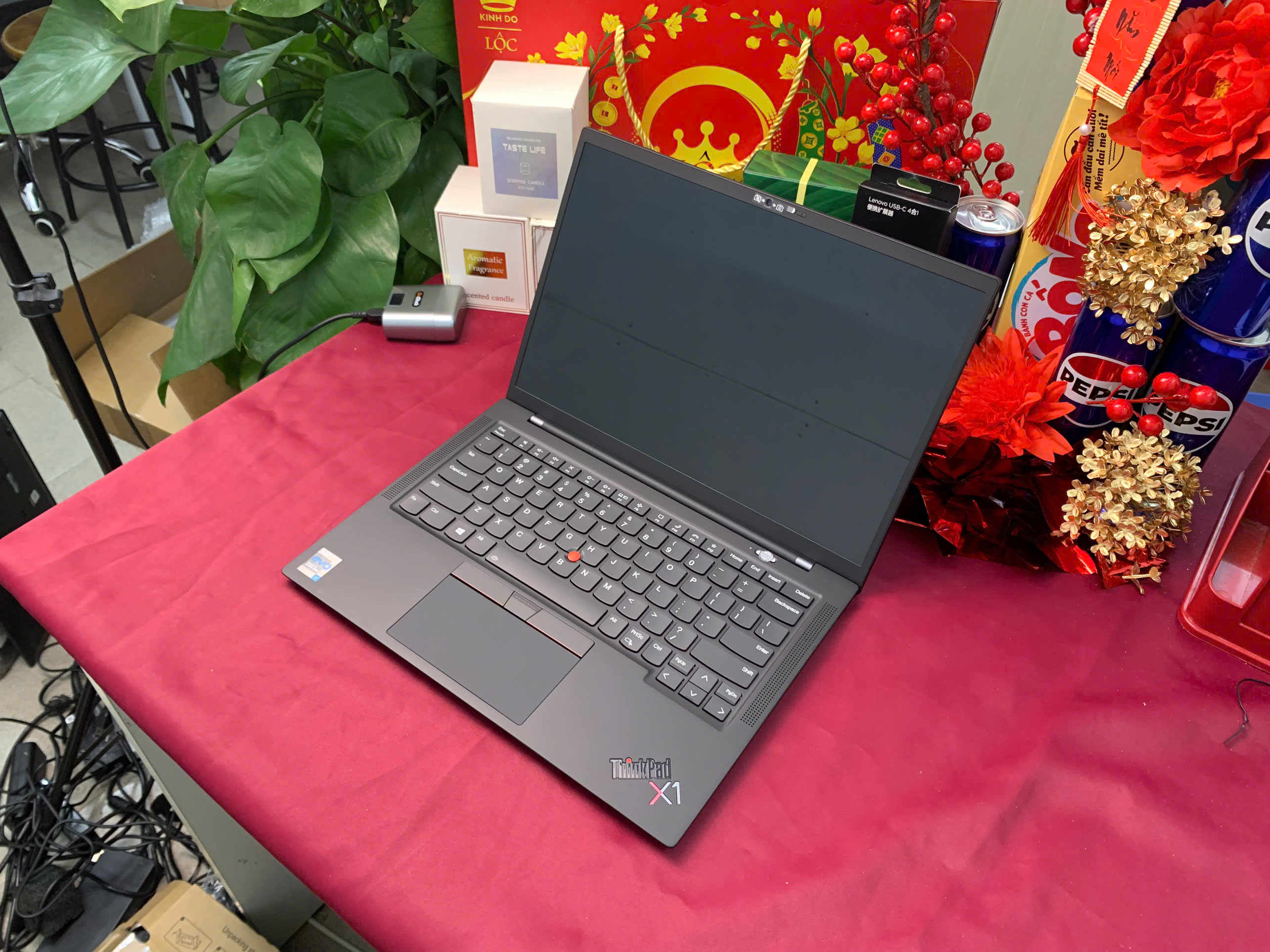 Thinkpad X1 Carbon Gen 9 Vân Carbon - BH ÚS 12.2025