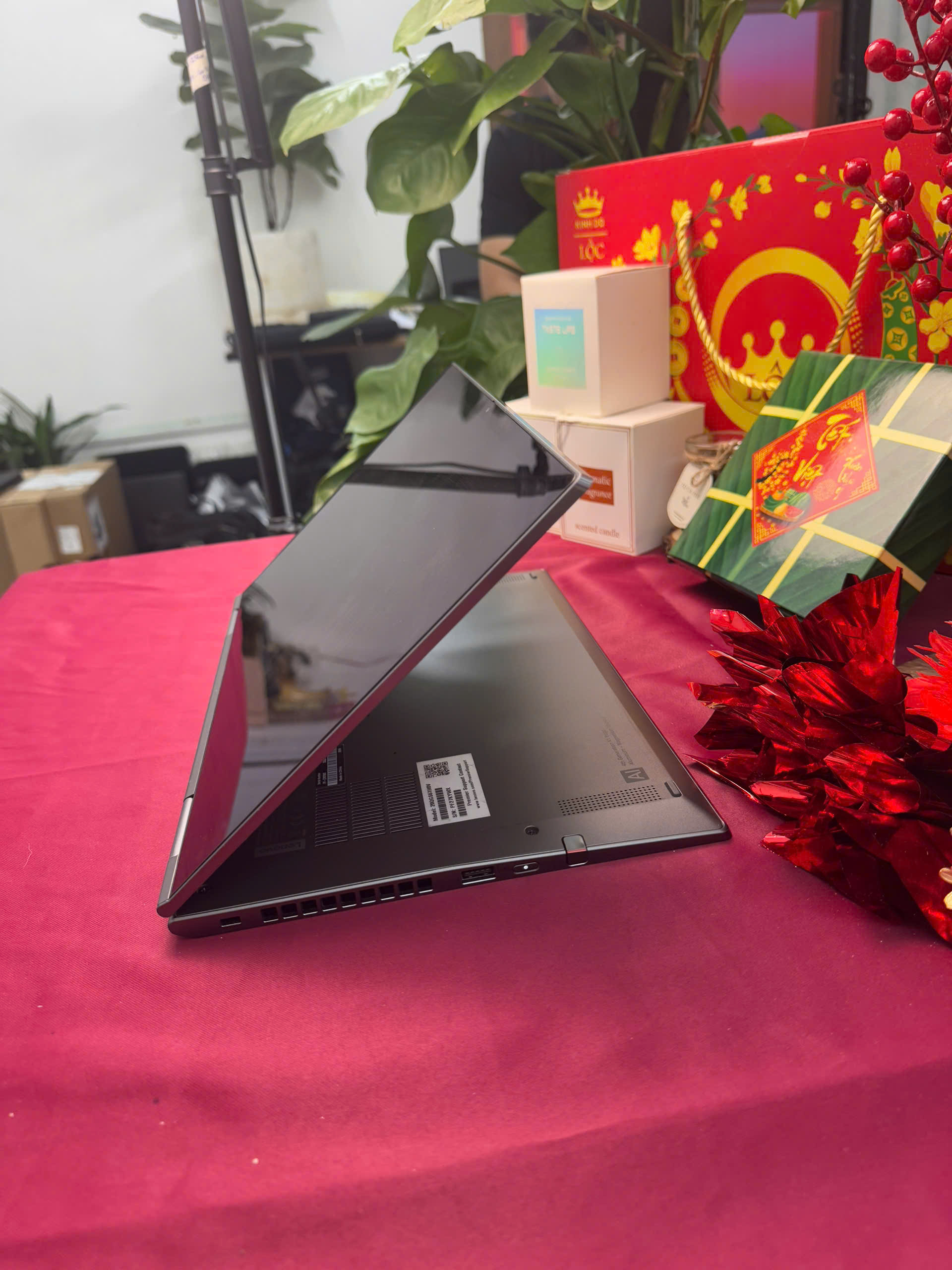 Thinkpad X1 Yoga Gen 4 Kèm Bút