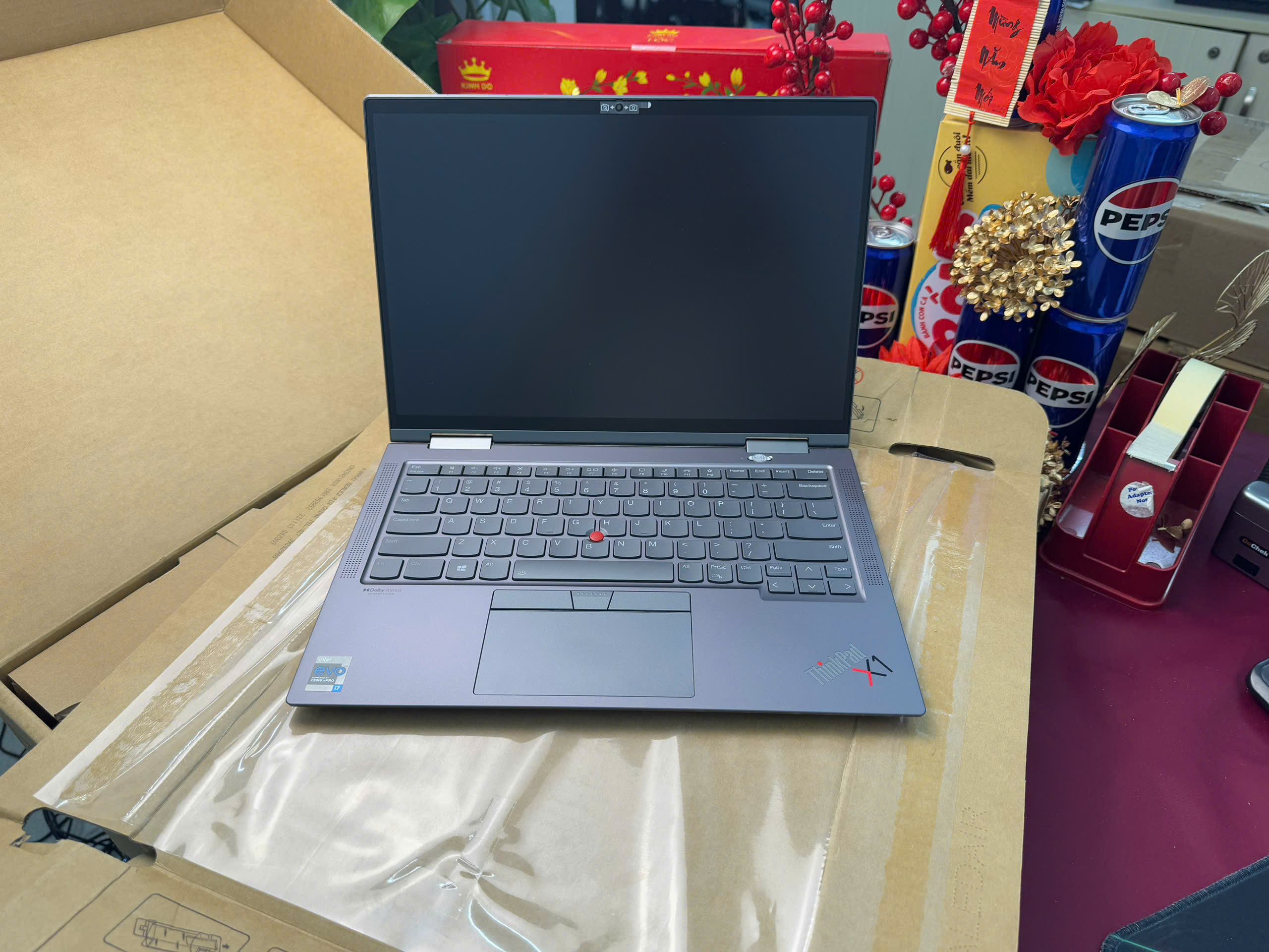 Thinkpad X1 Yoga Gen 6 KÈM PEN - BH US 12.2025