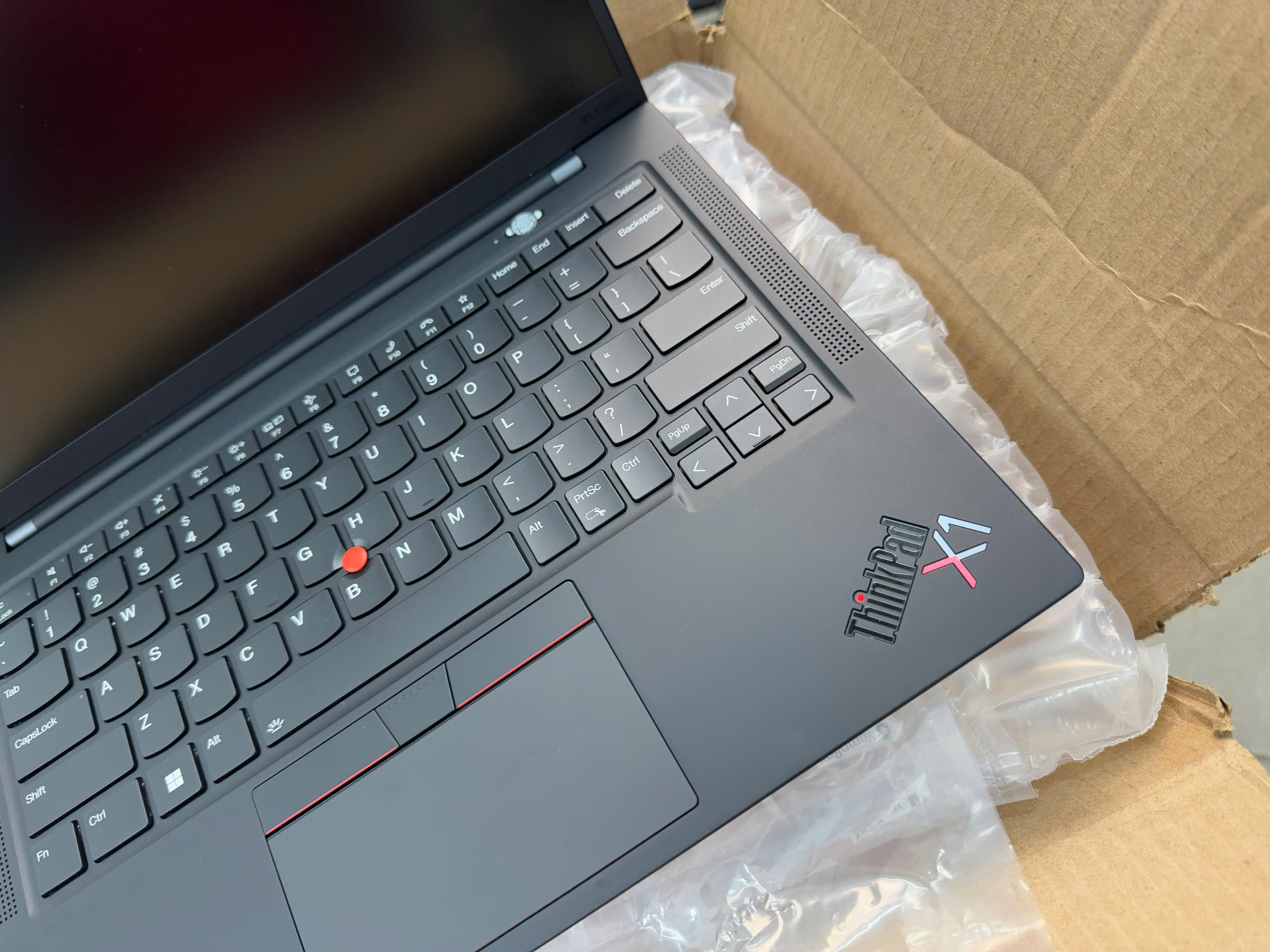 Thinkpad X1 Carbon Gen 10