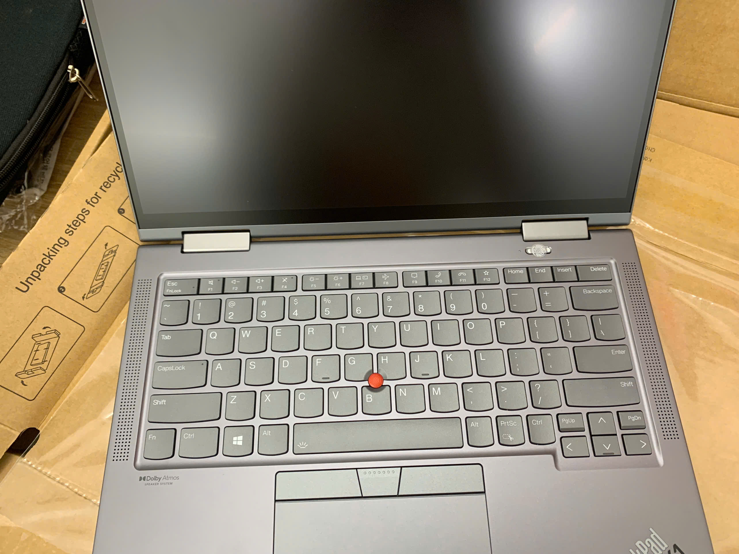 Thinkpad X1 Yoga G6 Kèm Pen