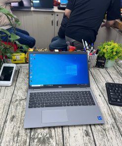 Dell Precision 3560