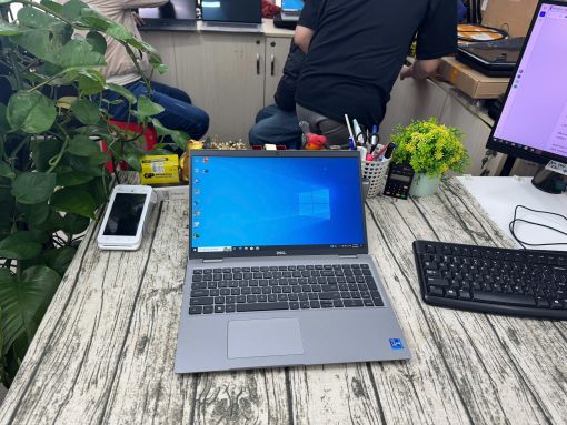 Dell Precision 3560