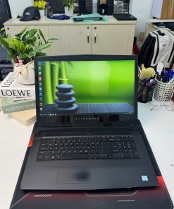 Dell Alienware m17