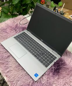 Dell Latitude 5530