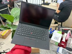 Thinkpad X1 Carbon Gen 7