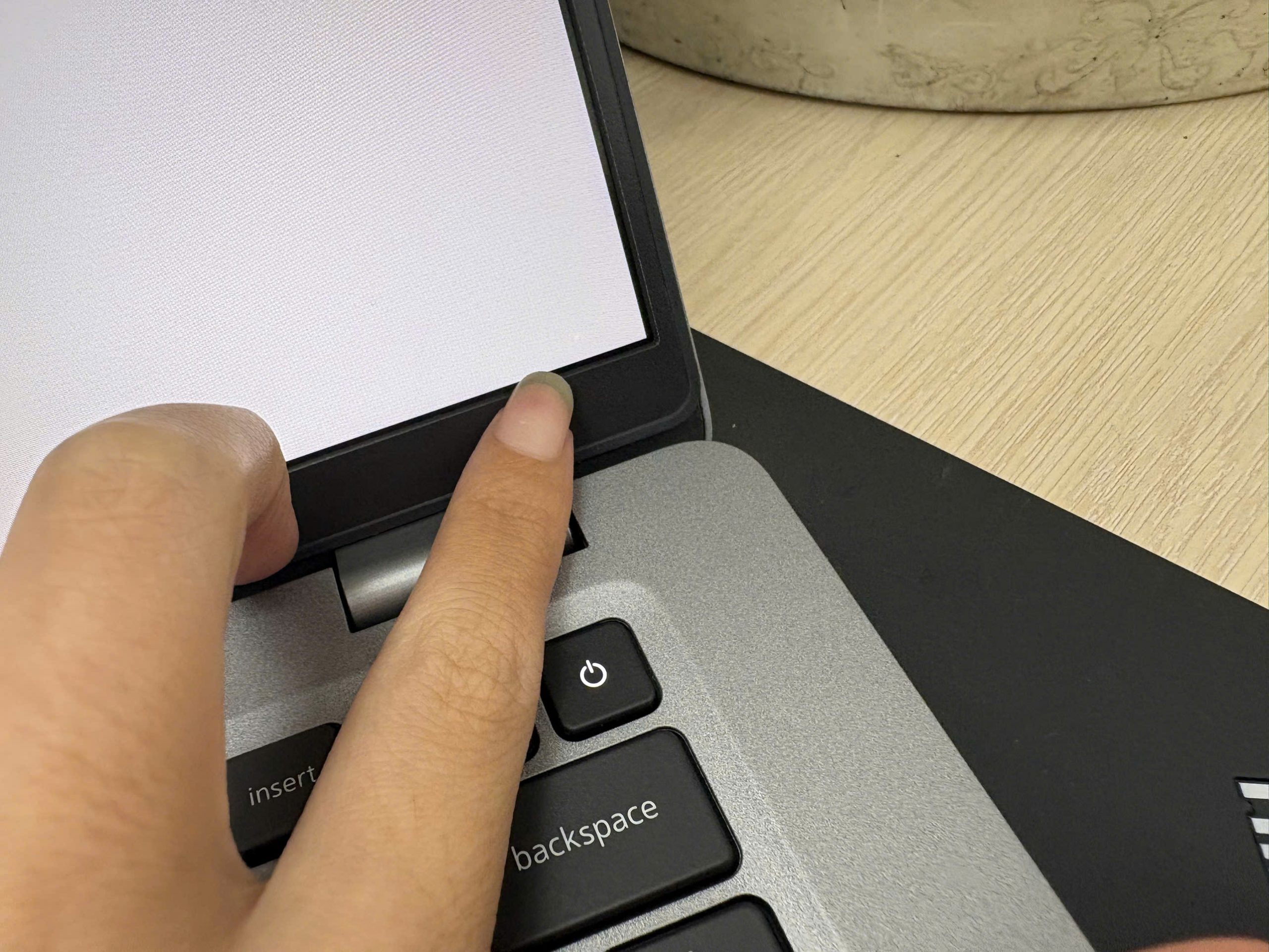 z7181300937385_63cb9048a718deed96a878912c71750d