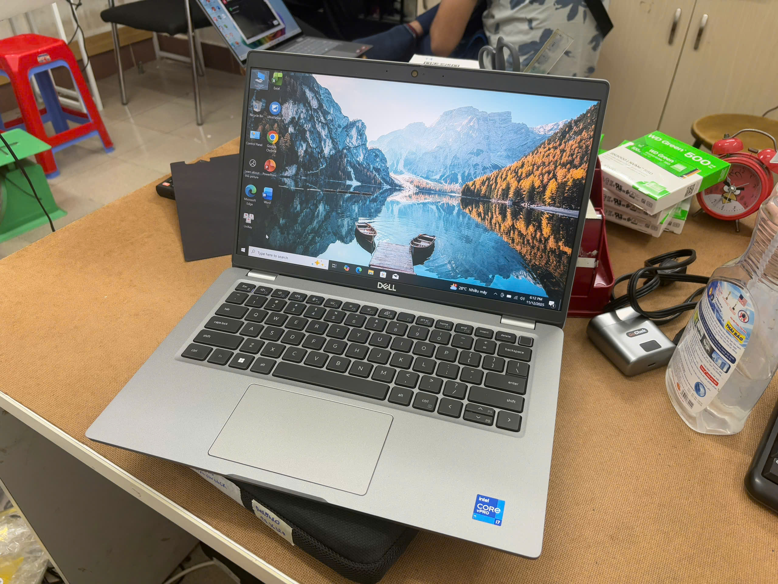 z7216812187058_a0129d919c6fa4b9db054179d8d13a3d