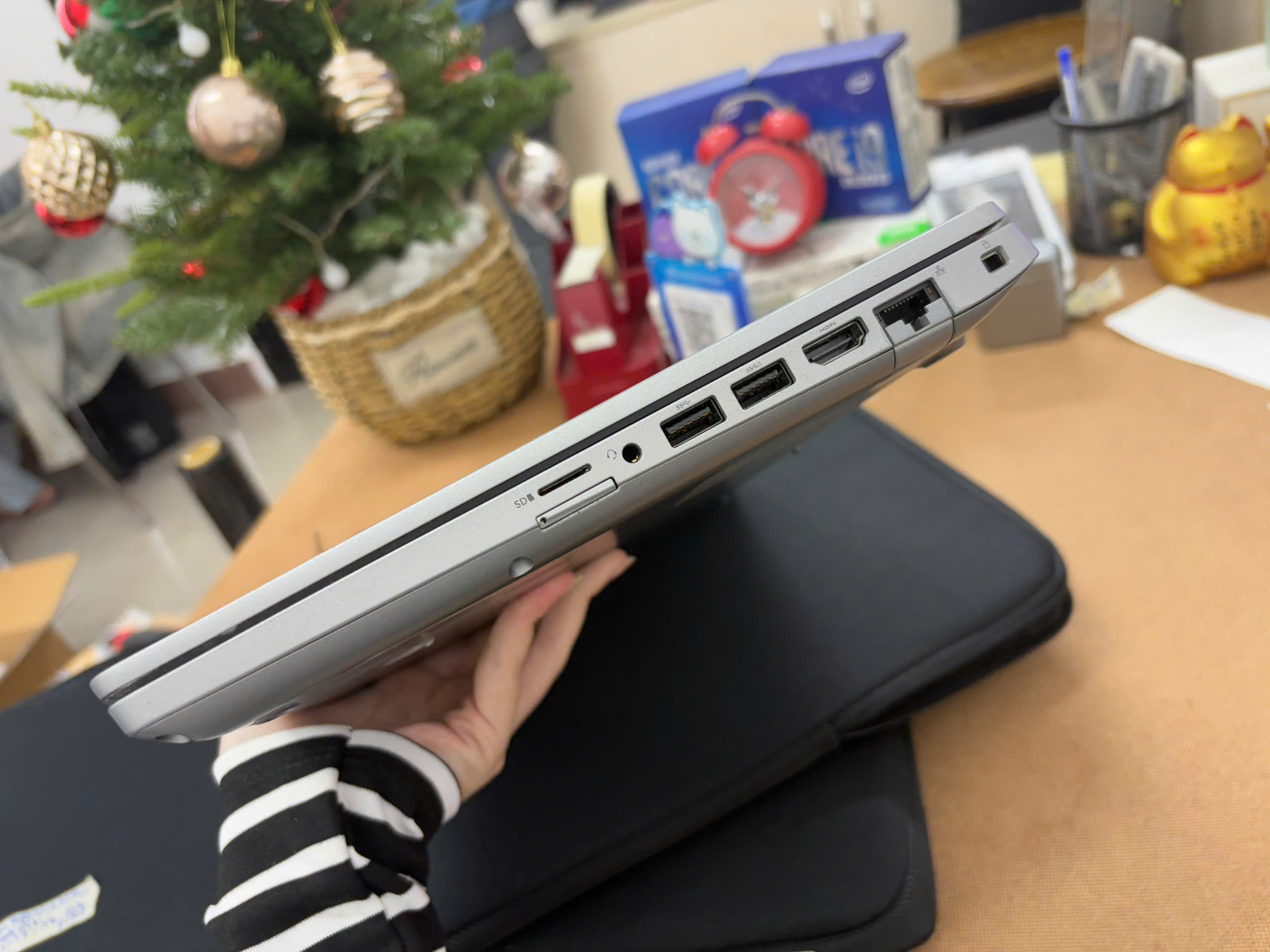 z7250782375484_753e5e4688dbf6828679cd4a082e5830