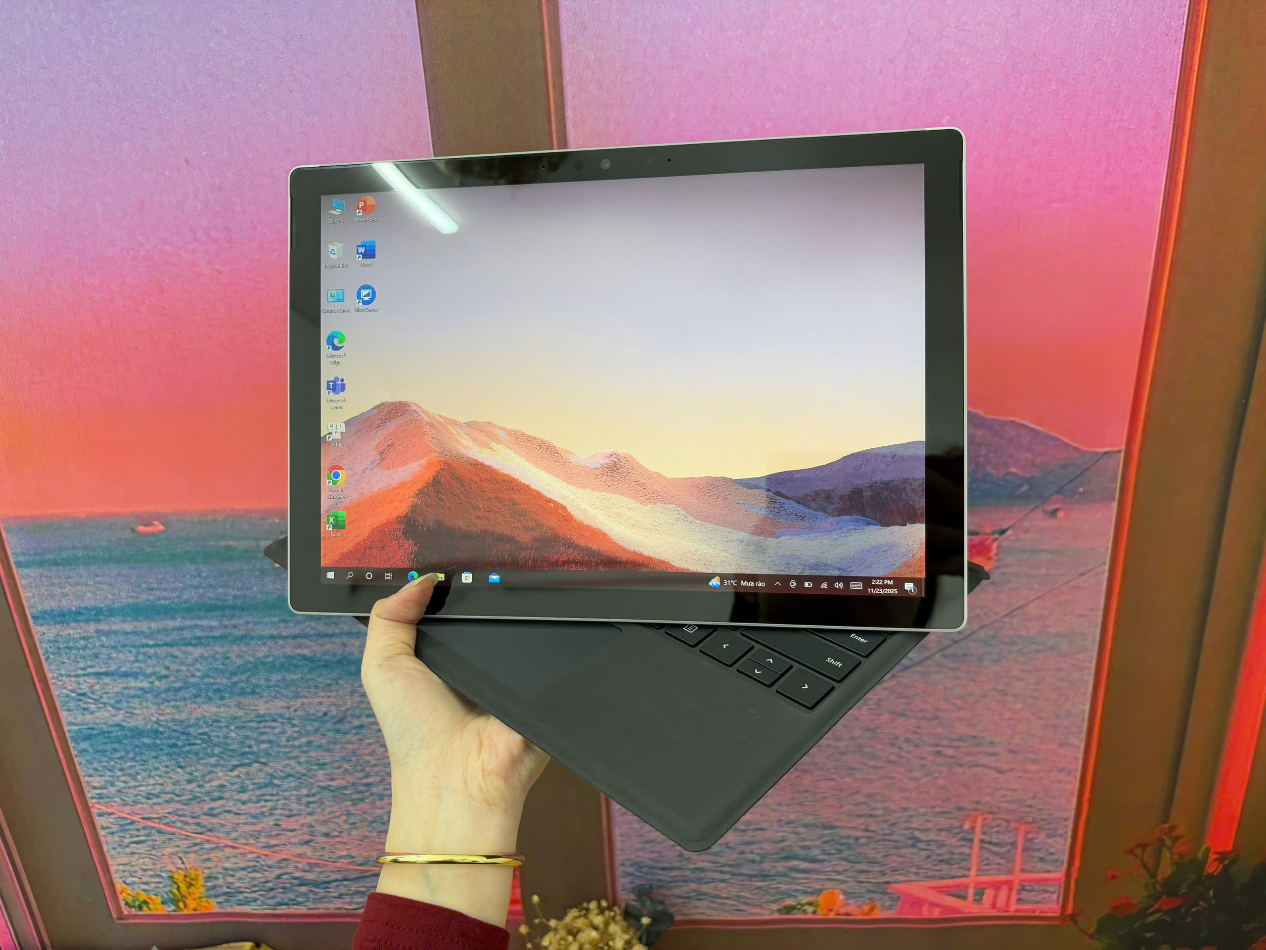 z7253950344467_b4161af427d8a81b1b452f236cc6b837