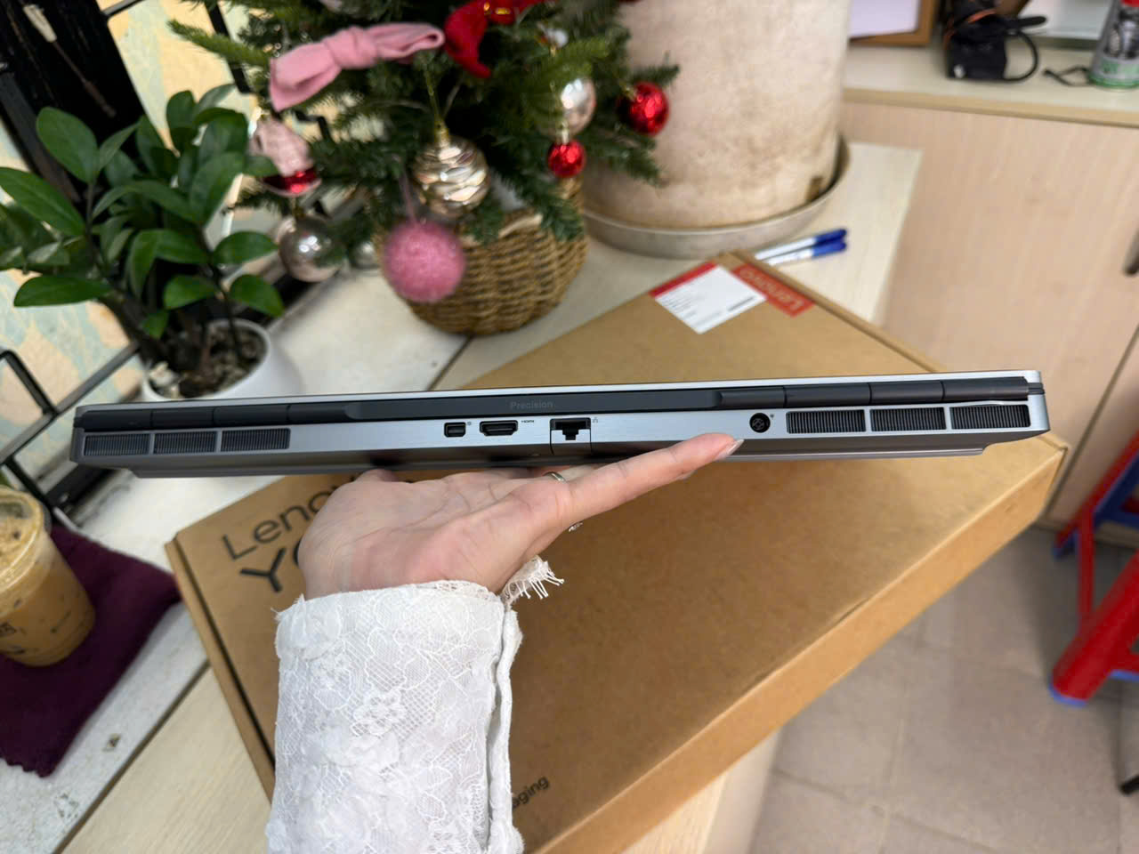 z7256963216618_0021eb9f279ed7080b17f61bf0fb940c