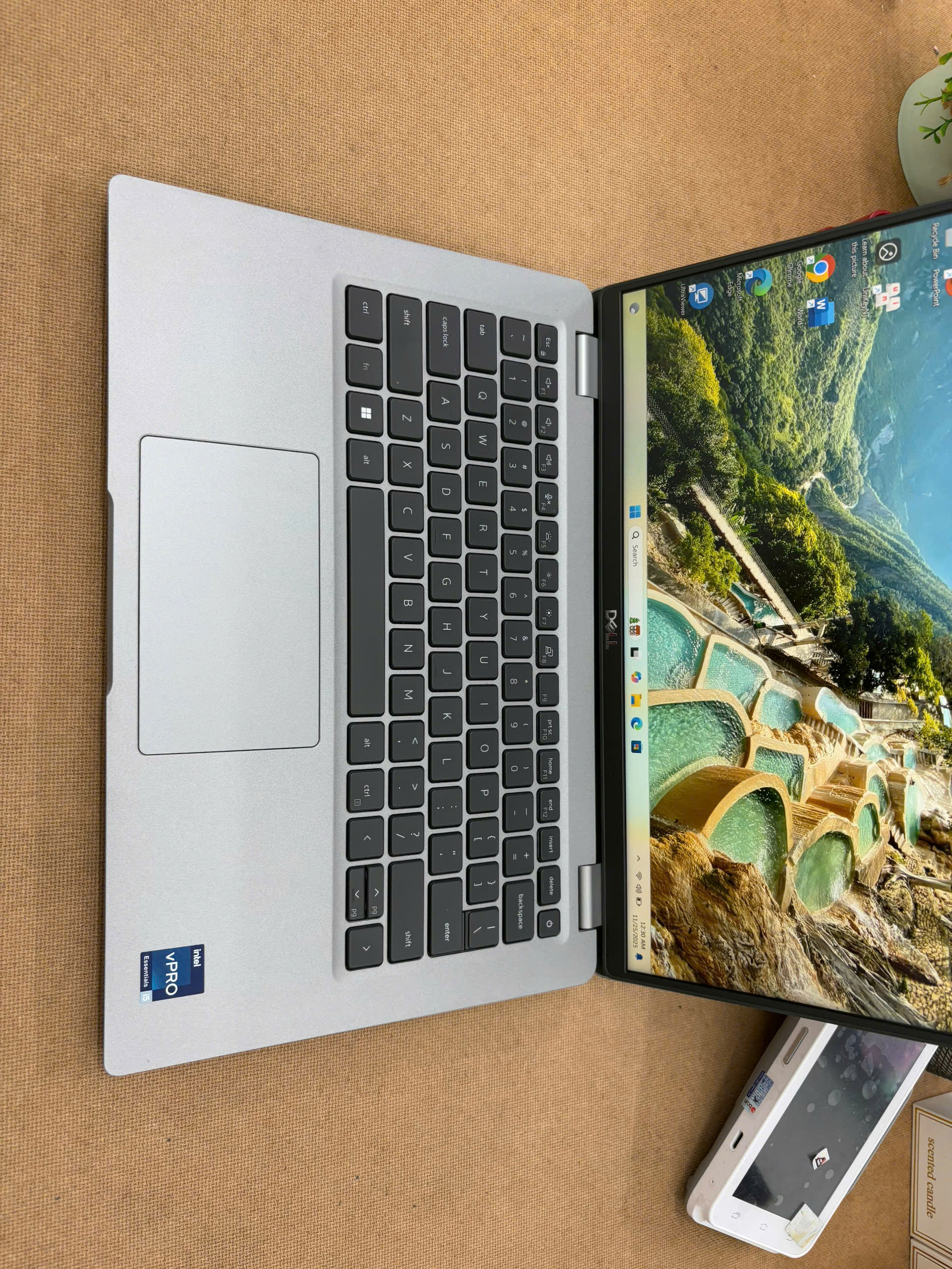 z7263805710278_590aca1e49f00d57b318f8146b92fa5a