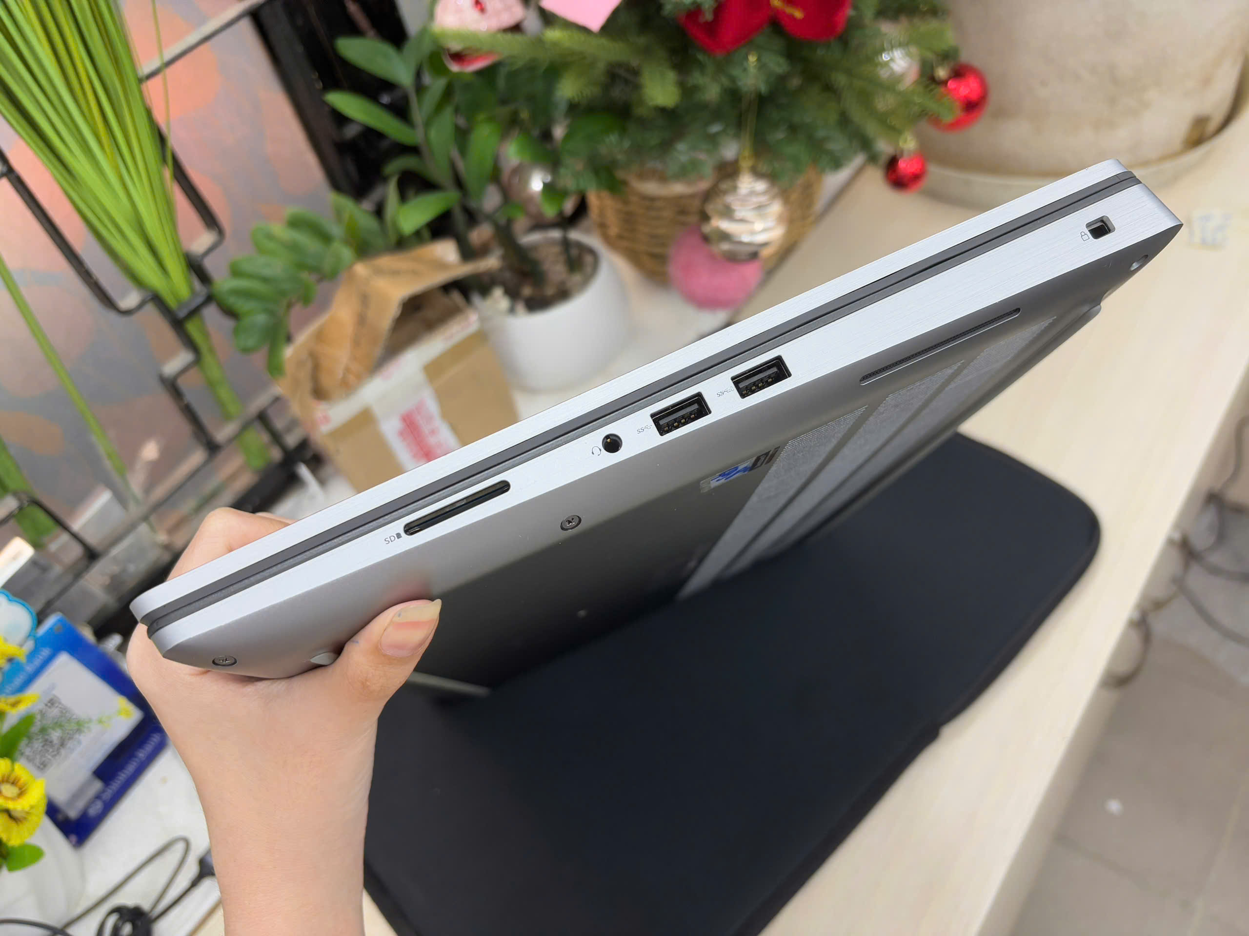 z7292027551256_894b2bd43f1d1067df054faa8b8fc0f7