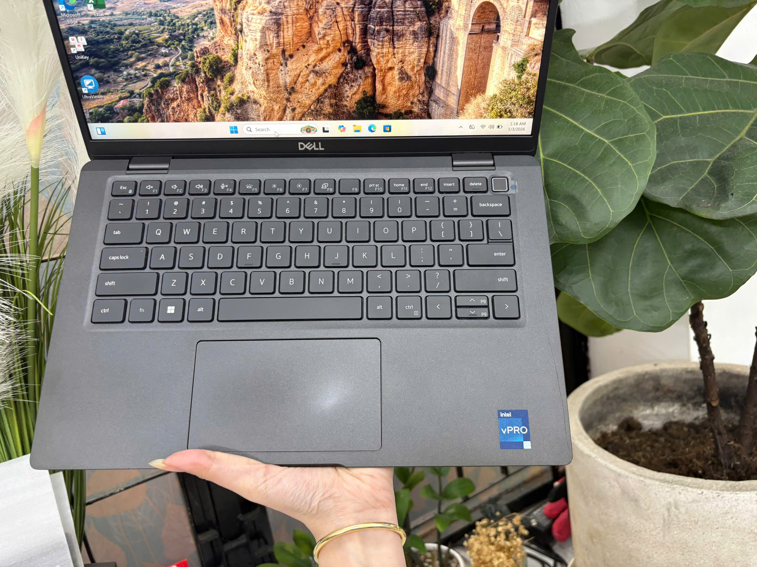 z7393560181331_2bfc0a6e181648408c6795d187b1b8b6