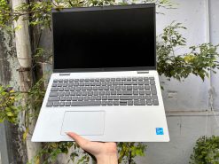 Dell Precision 3561