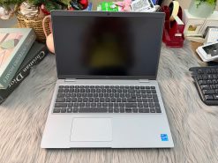 Dell Precision 3561