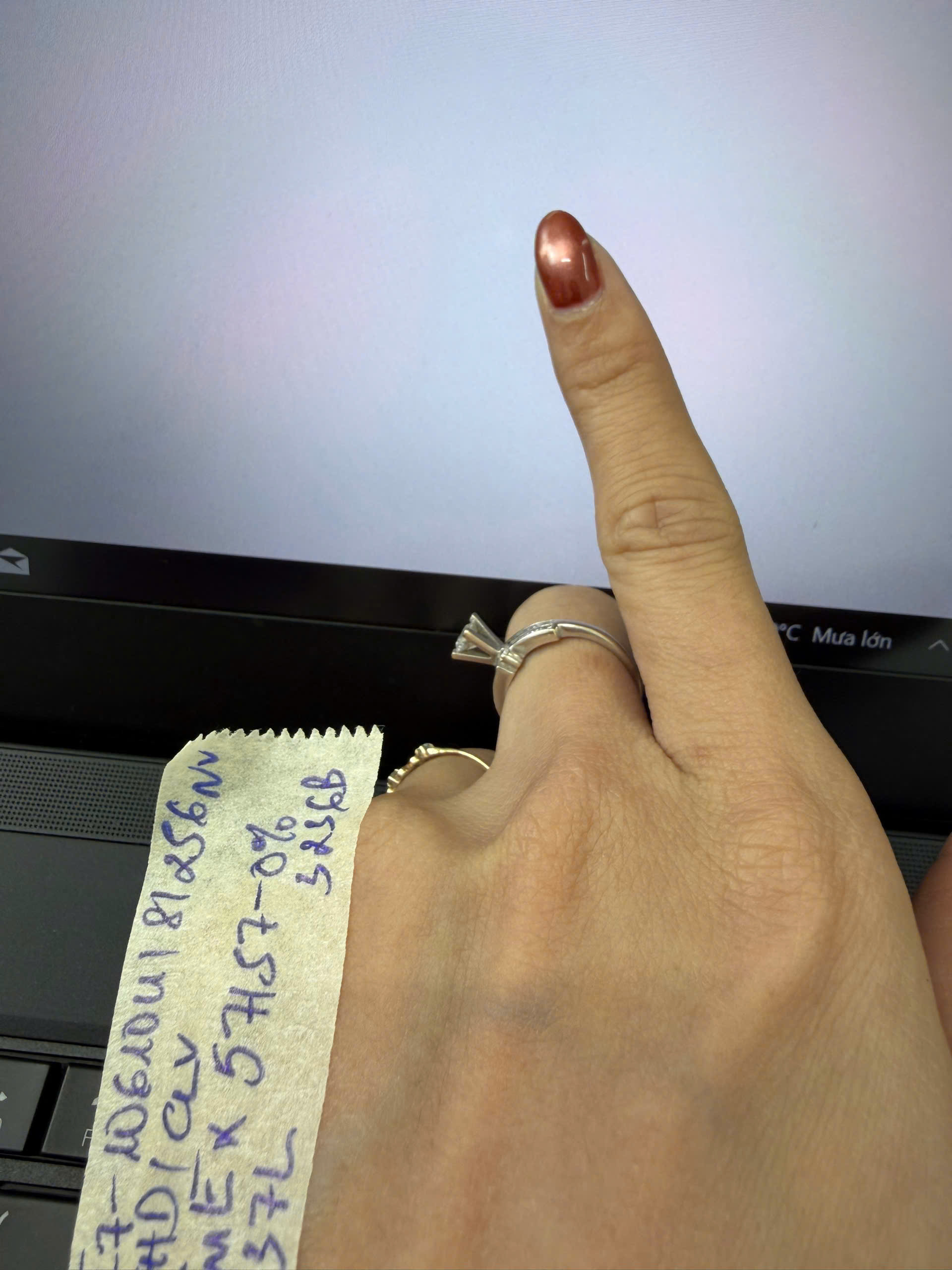 z7406824324044_5636136a03fb5b5f2974f46bac38d01a