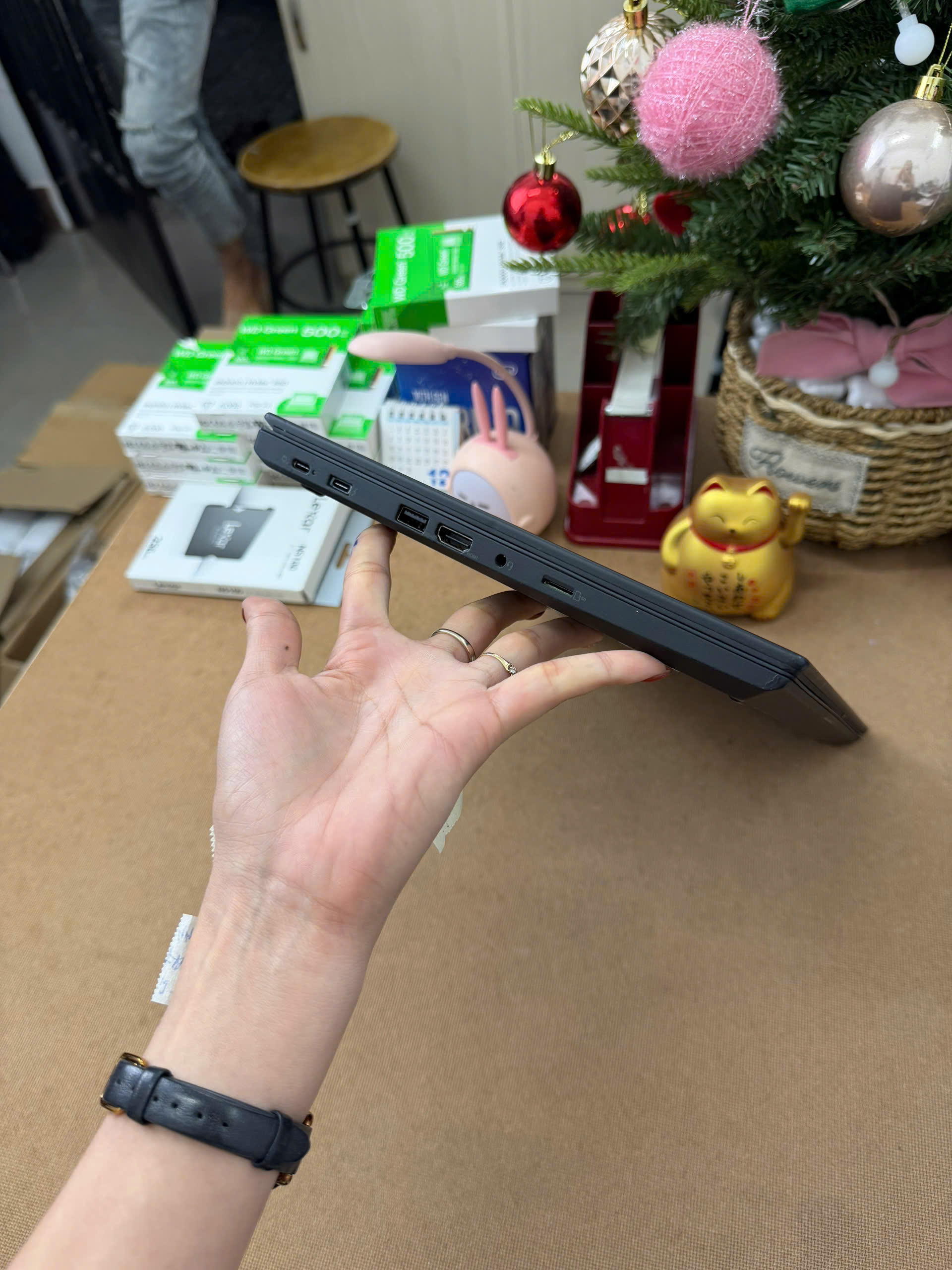 z7406832403230_aa56679a8fba1d2fcacee2cc64fa9c41